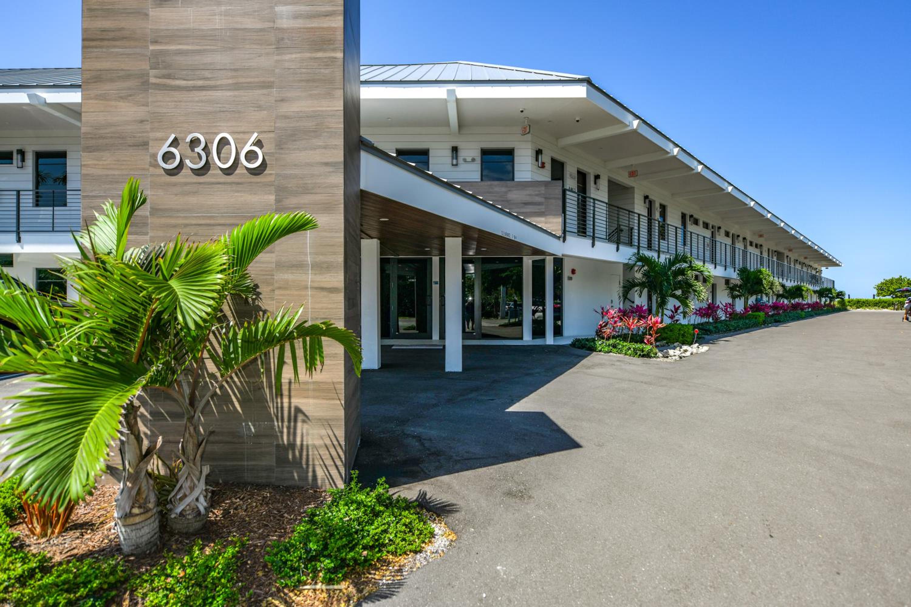 Hotel Anna Maria Beach Resort