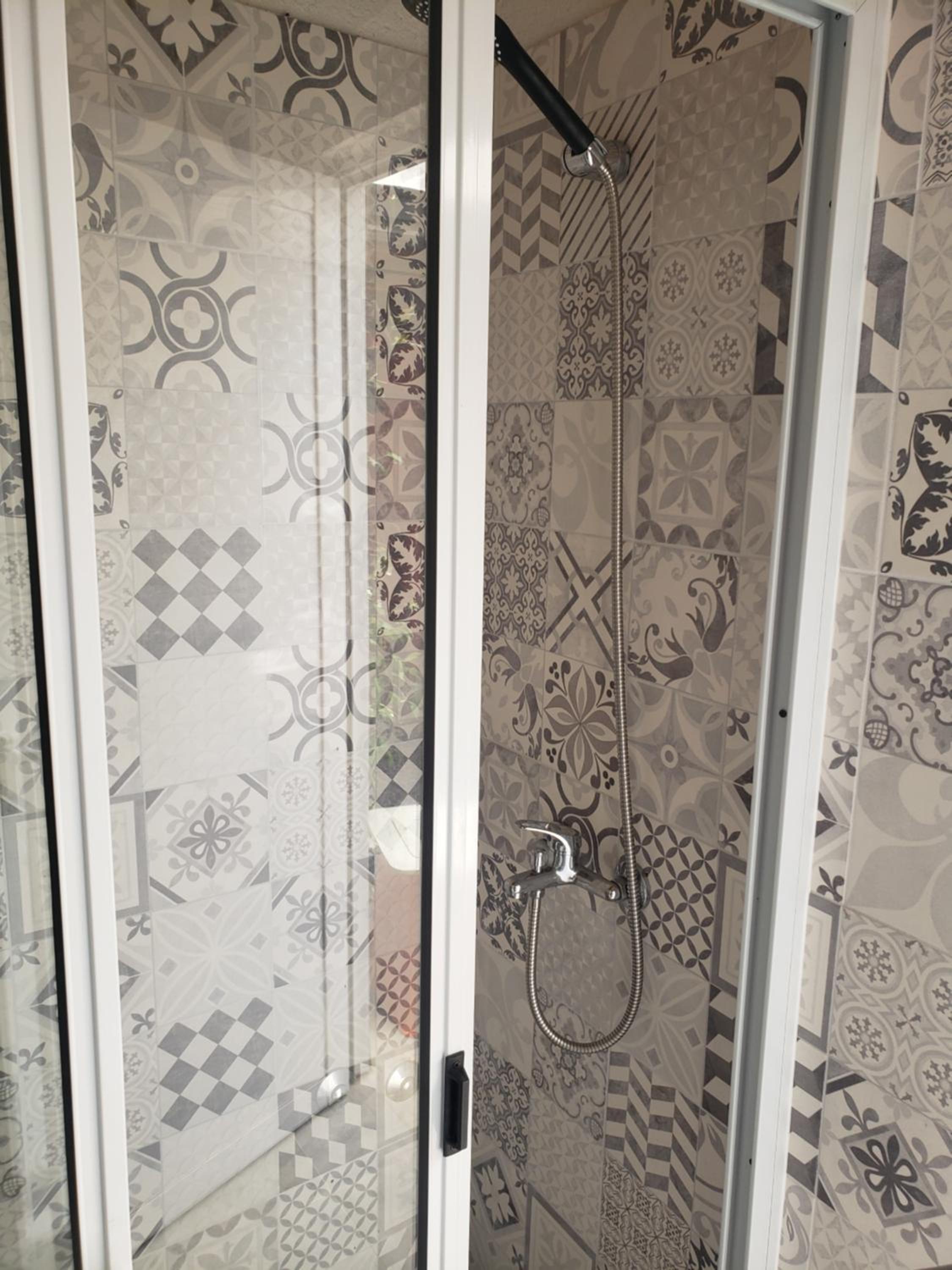 ViviSierras, Carlos Paz casa centro frente al lago, pileta climatizada, 4 dormitorios, 3 baños, quincho