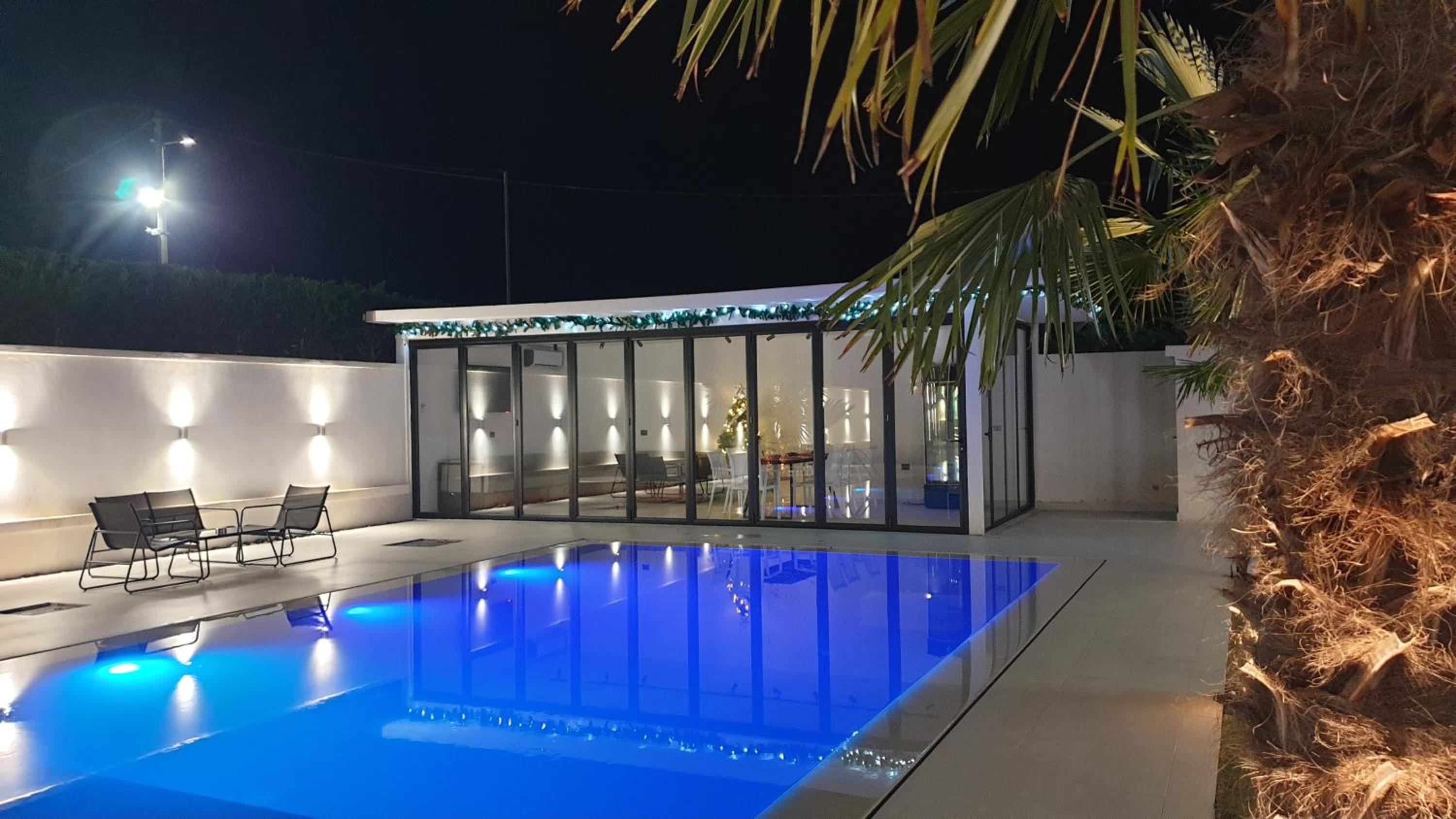 LT Luxury Villa