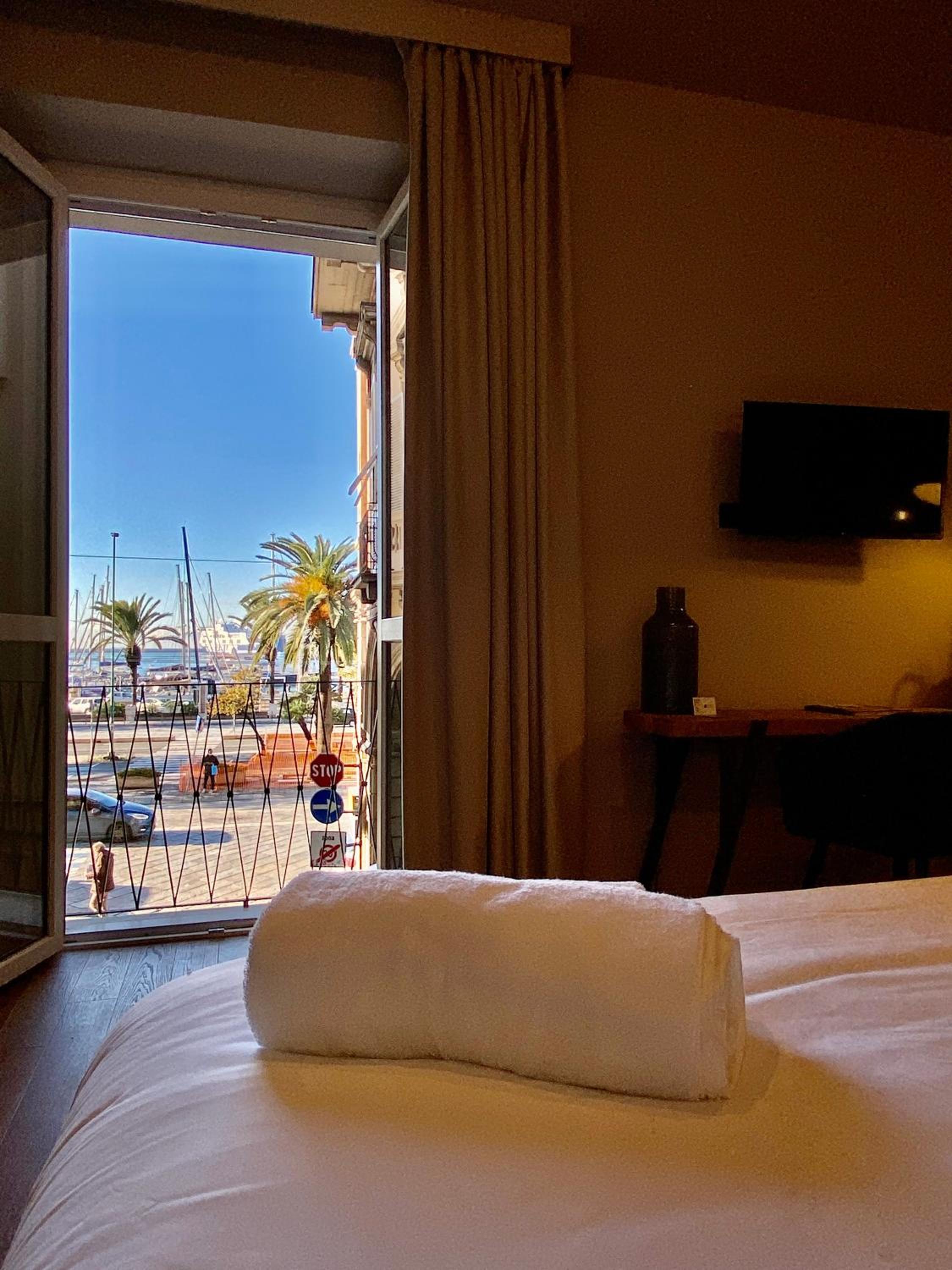 hotel room