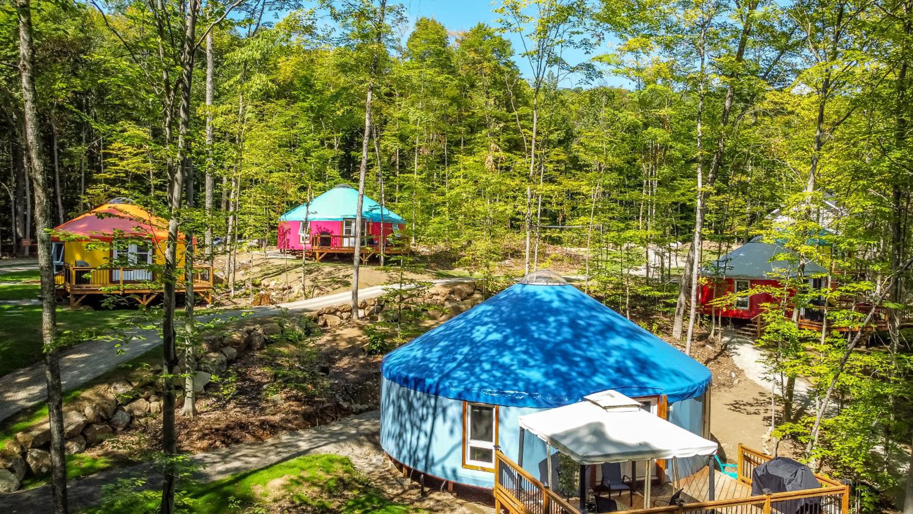 Yourtes Glamping du Poisson Blanc view 3