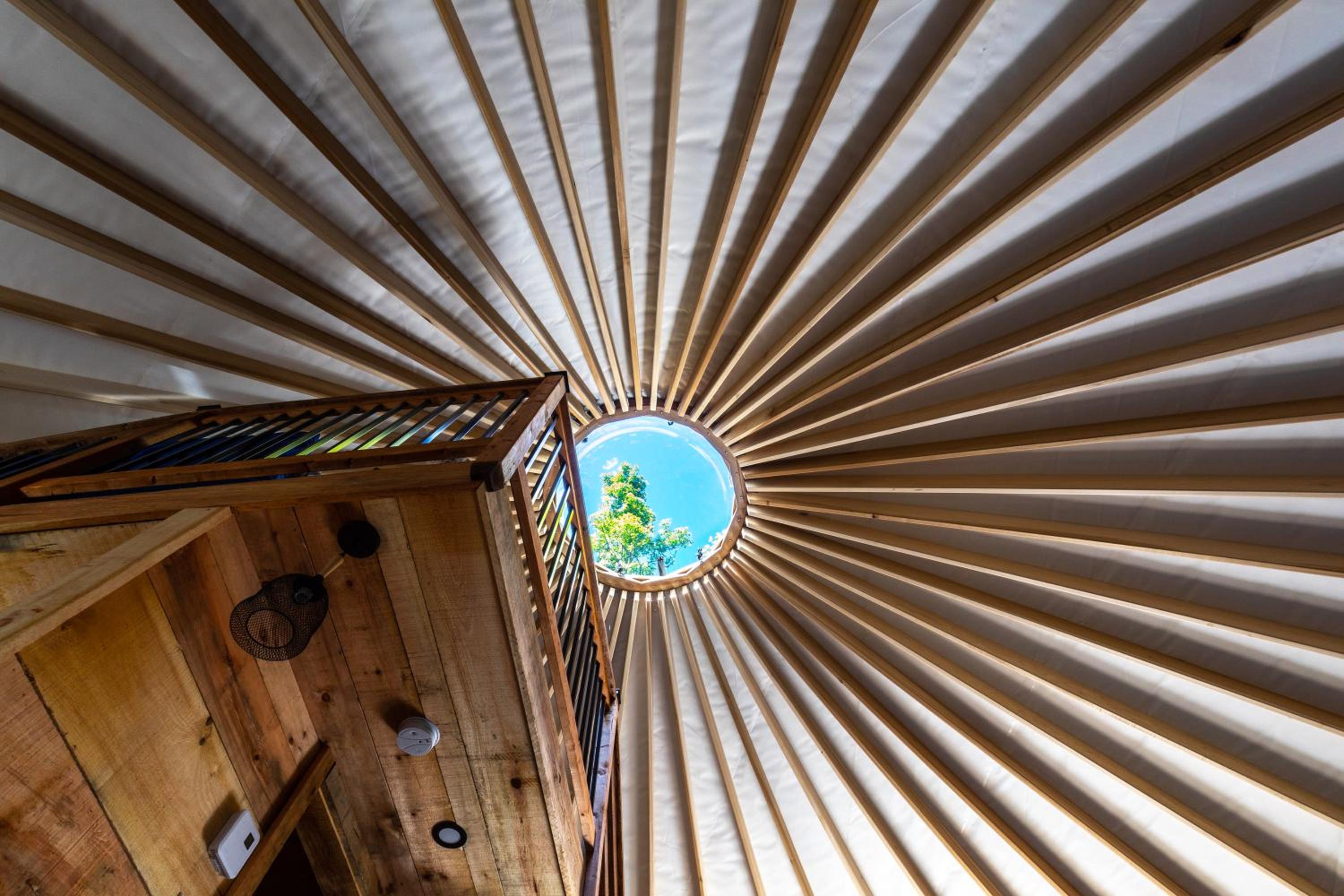 Yourtes Glamping du Poisson Blanc view 5