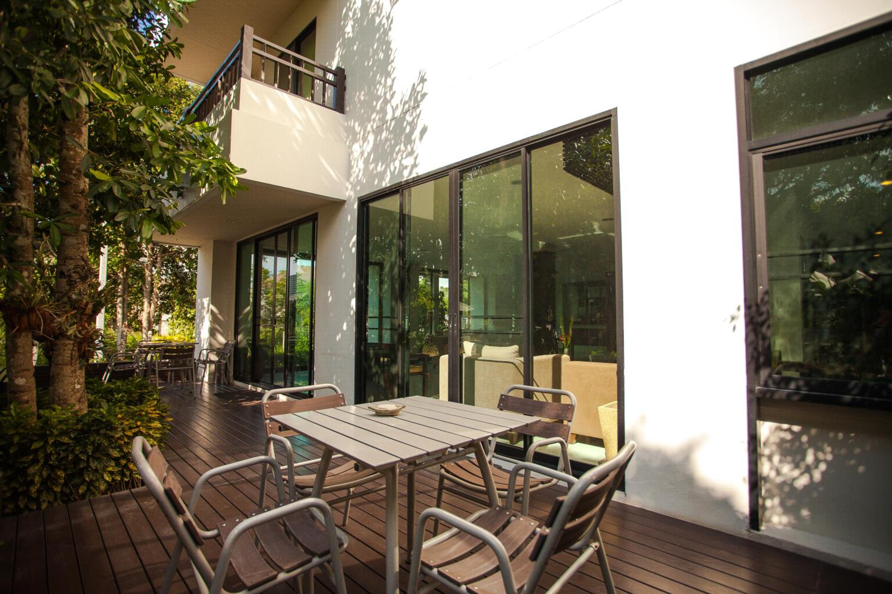 Sang Serene House