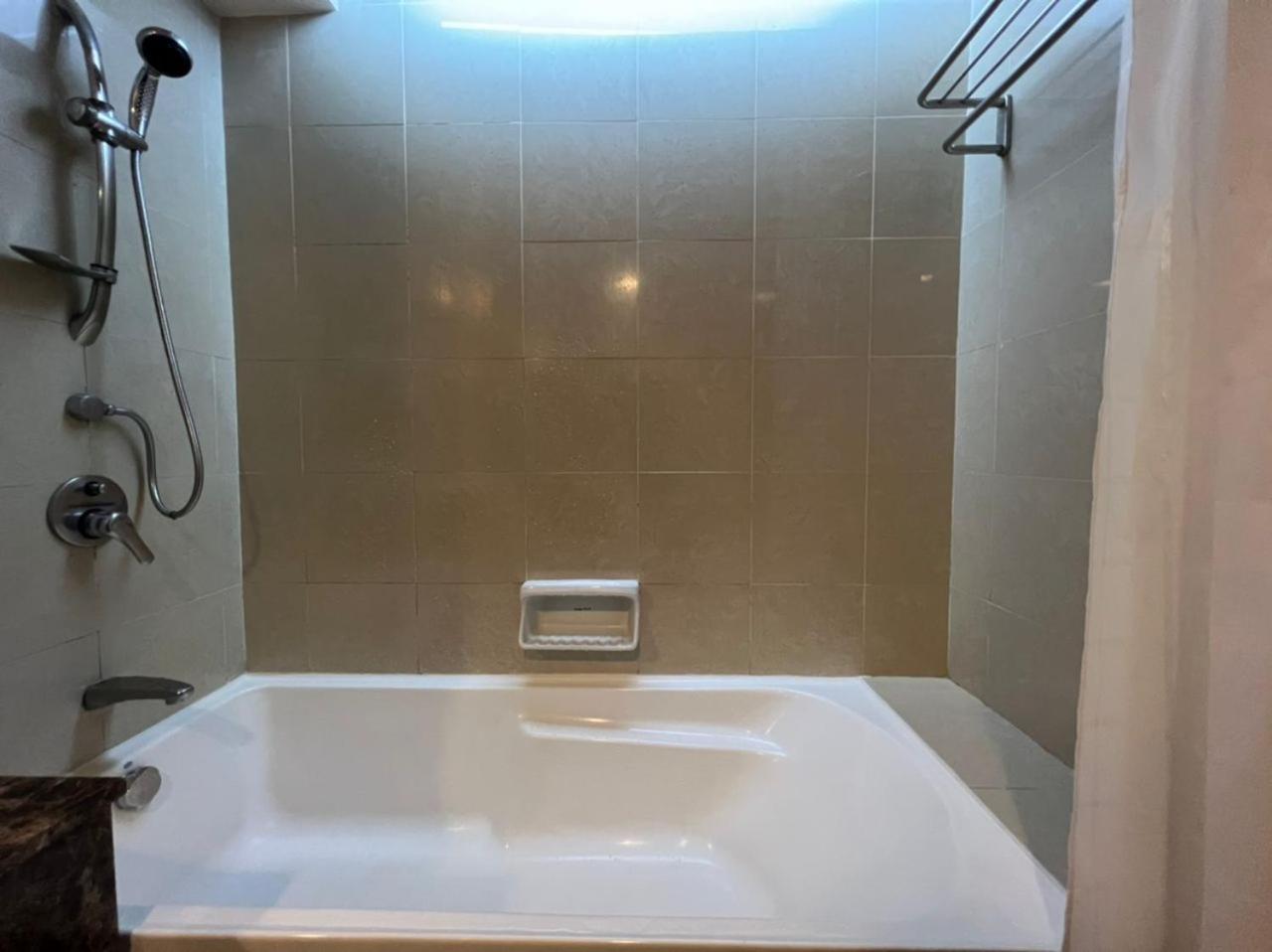 Raintree home Resort Suites At Bander Sunway Pyramid Hotel Tower view 5