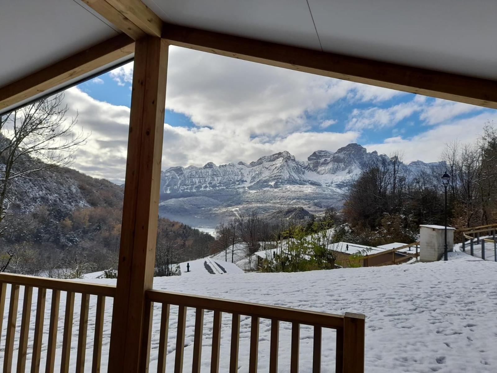 Panticosa Lodge view 3