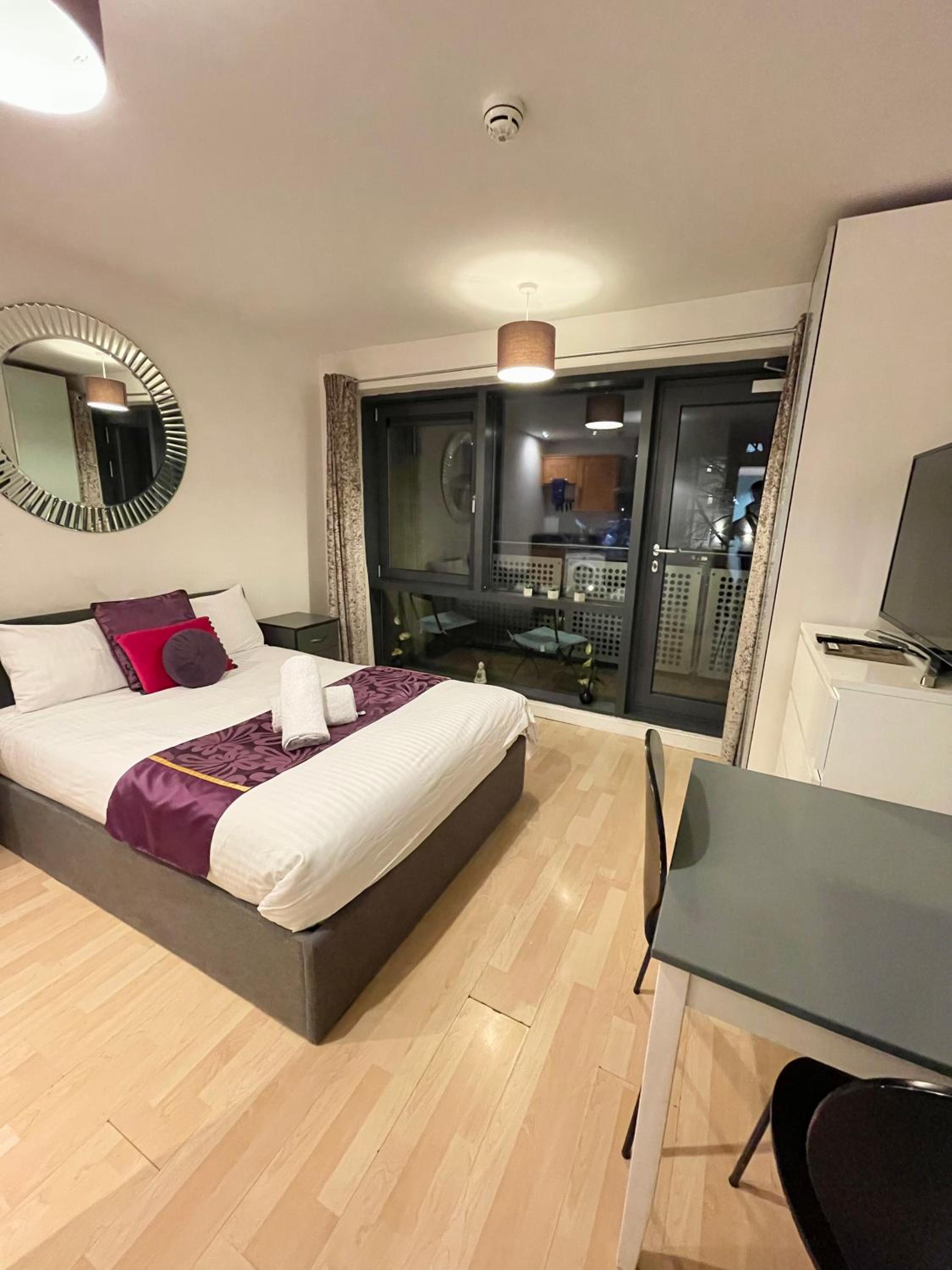 Leicester Vacations - Empire Serviced Apartments - Property Image 38