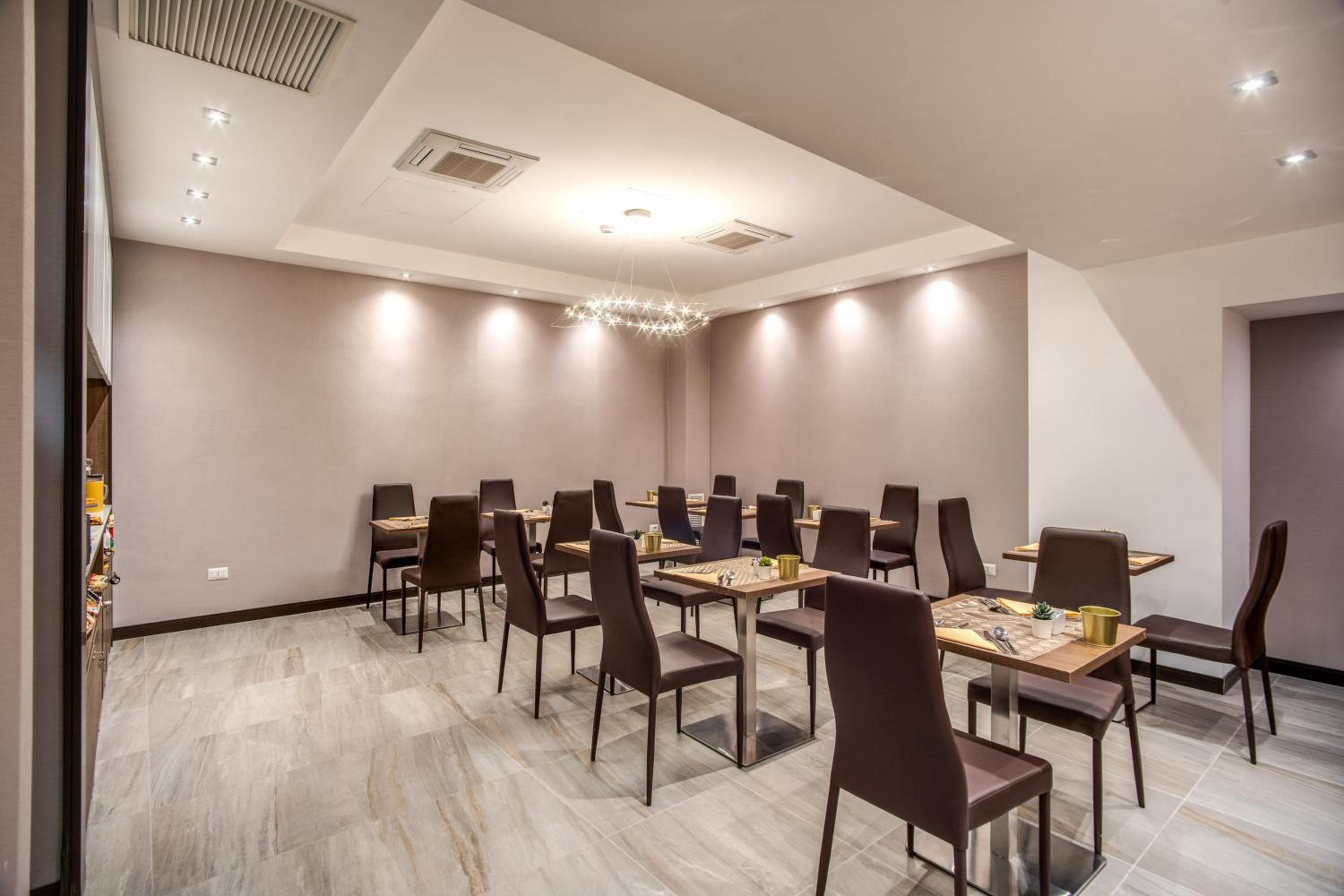MZ HOTEL en Rome — dining