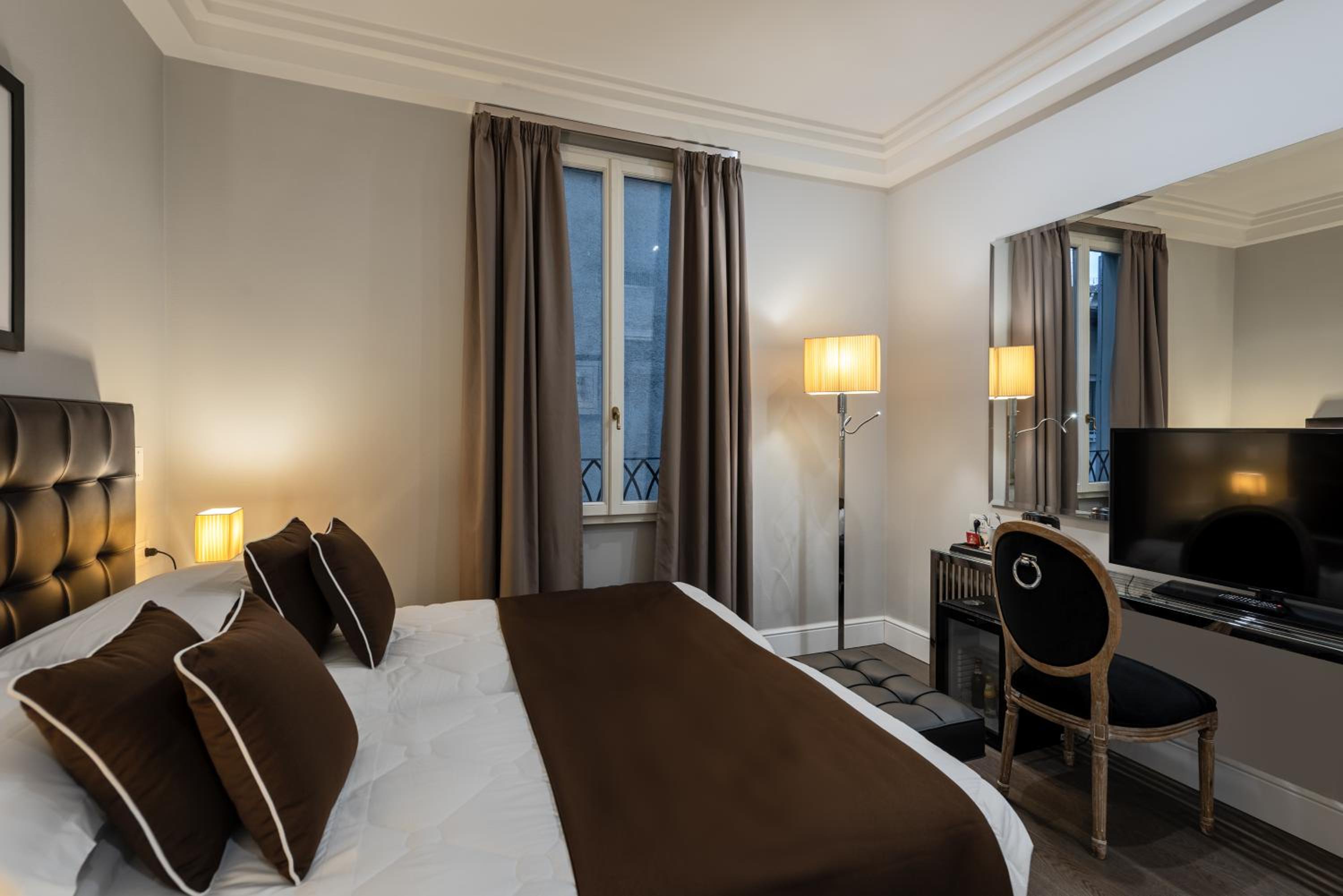 HR BEDROOMS IN FLORENCE