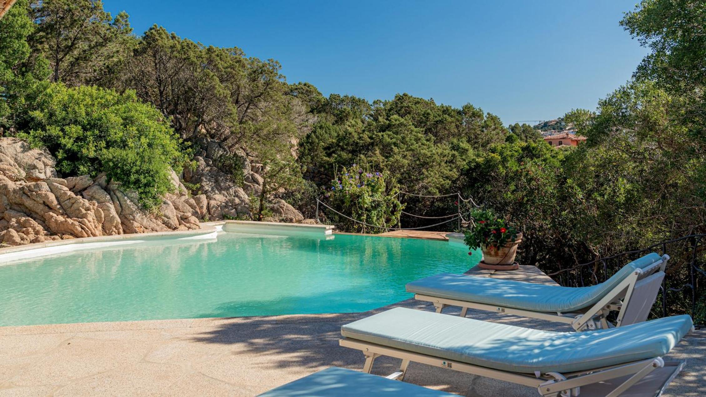 Casa Chenal 10, Emma Villas view 2