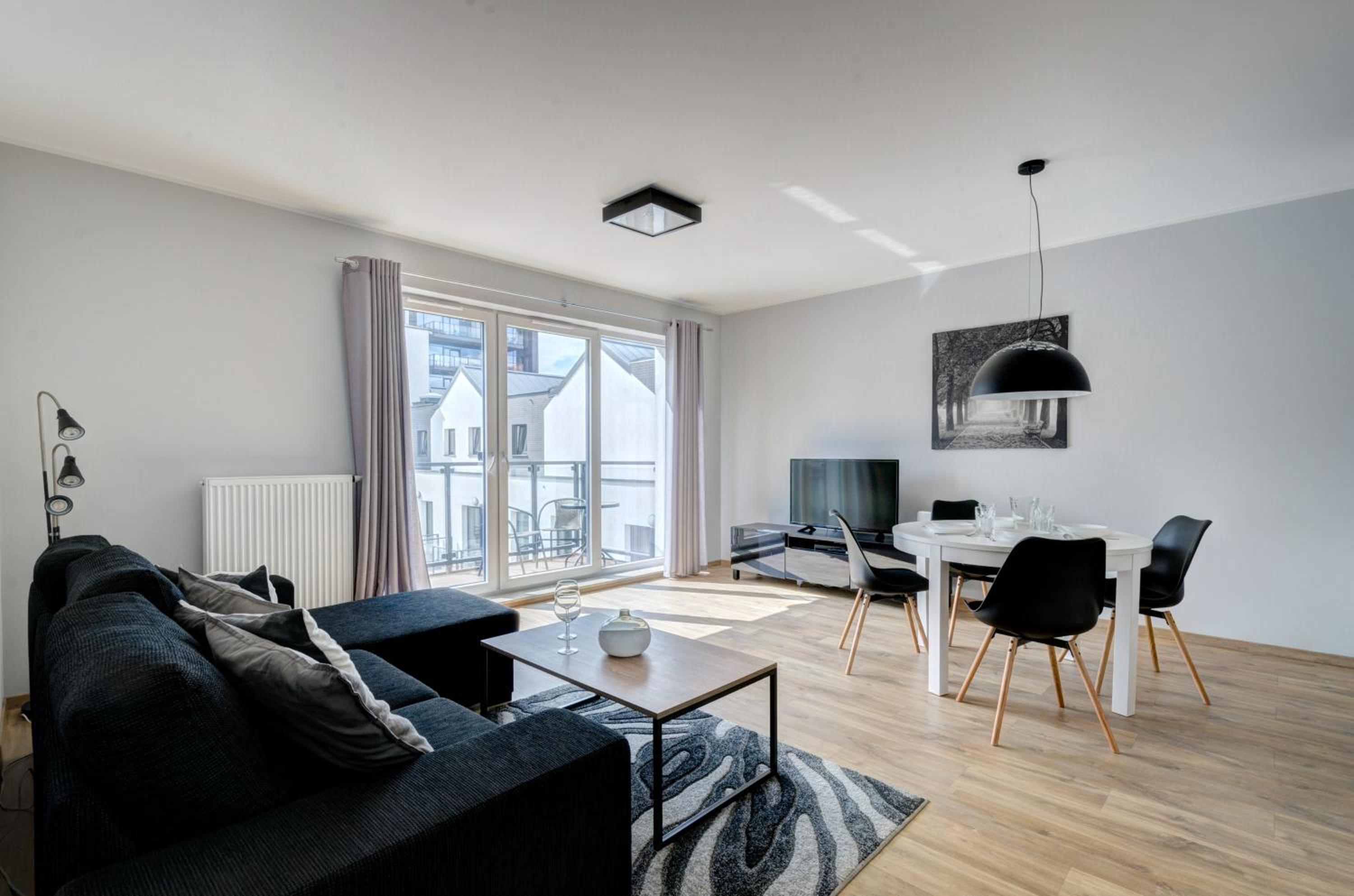 Apartments Chmielna Park by Noclegi Renters