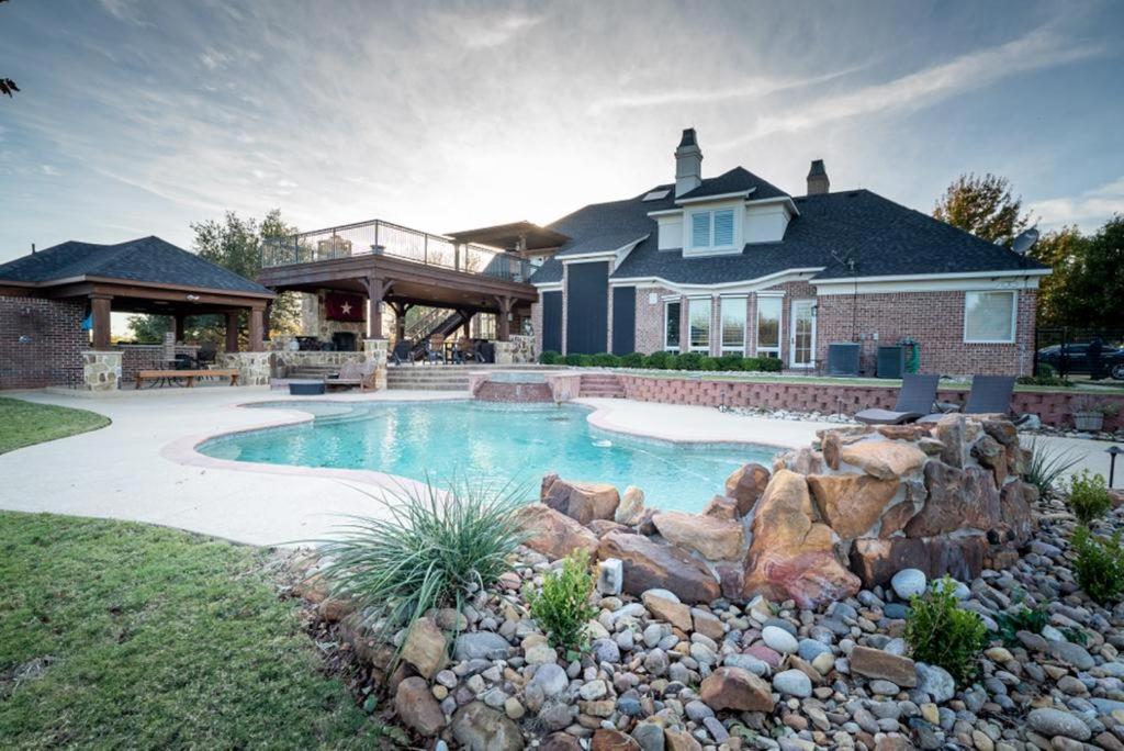 Luxury 5 Acre Private Estate on Lake Ray Roberts view 2