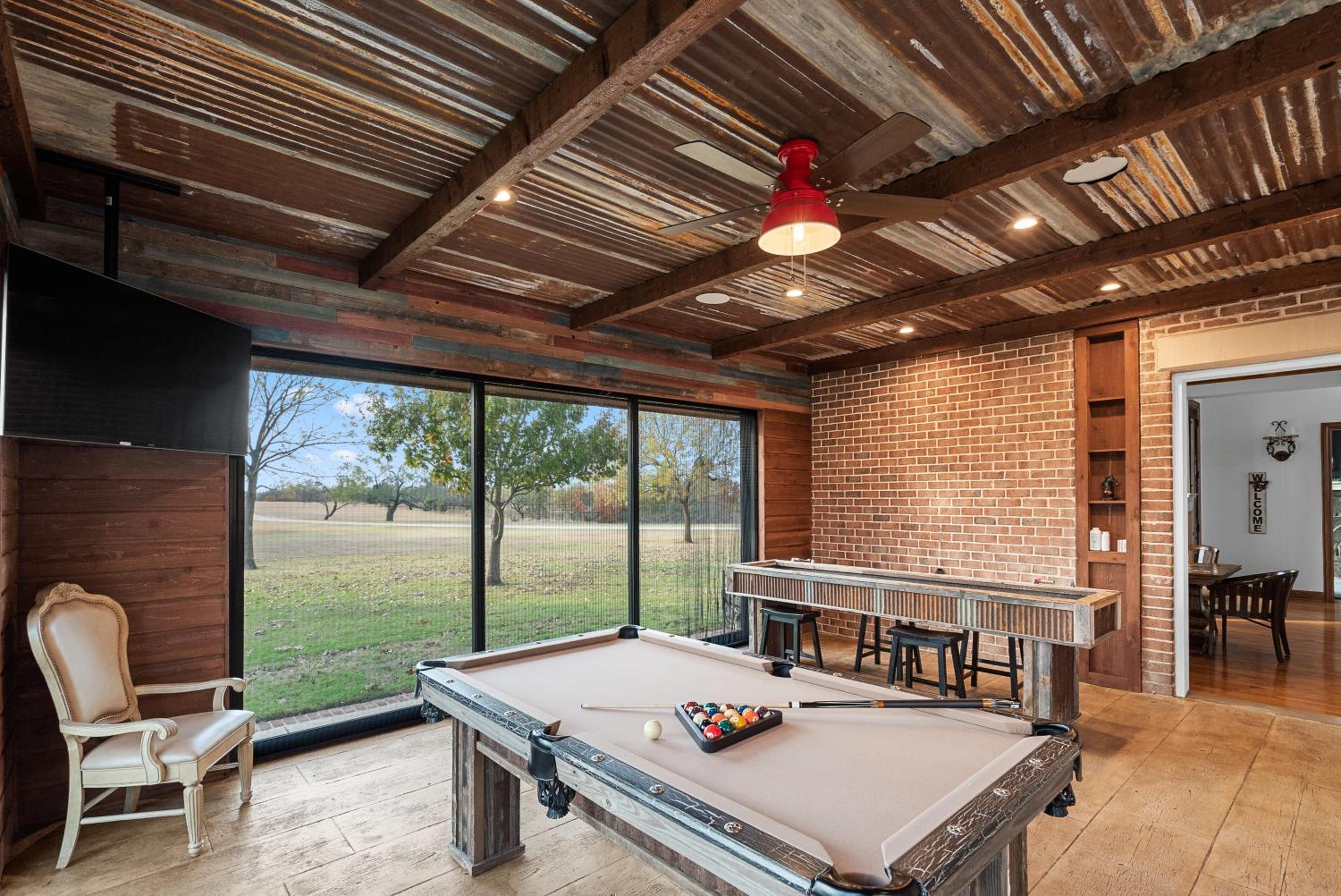 Luxury 5 Acre Private Estate on Lake Ray Roberts view 4
