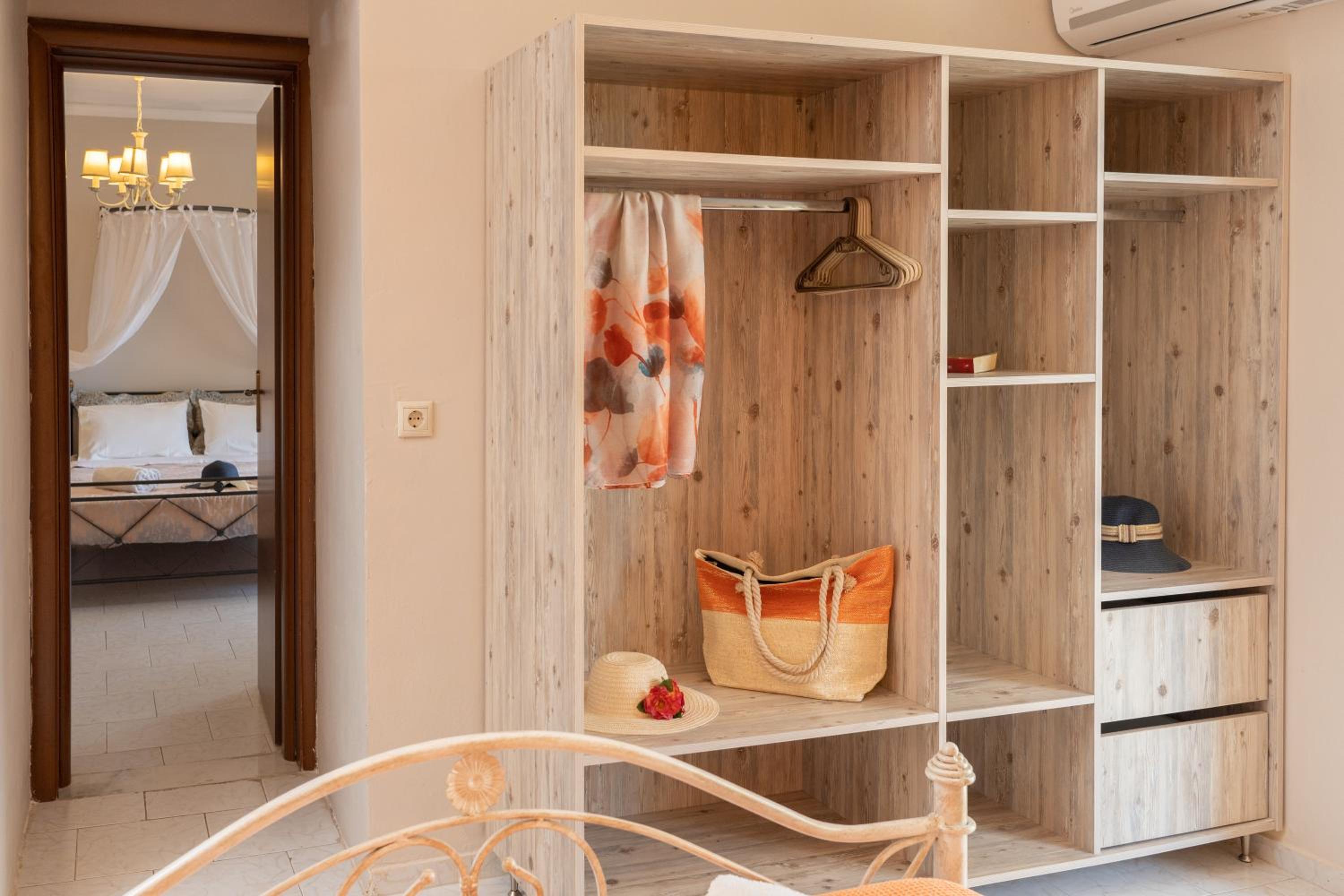 Minas Apartments