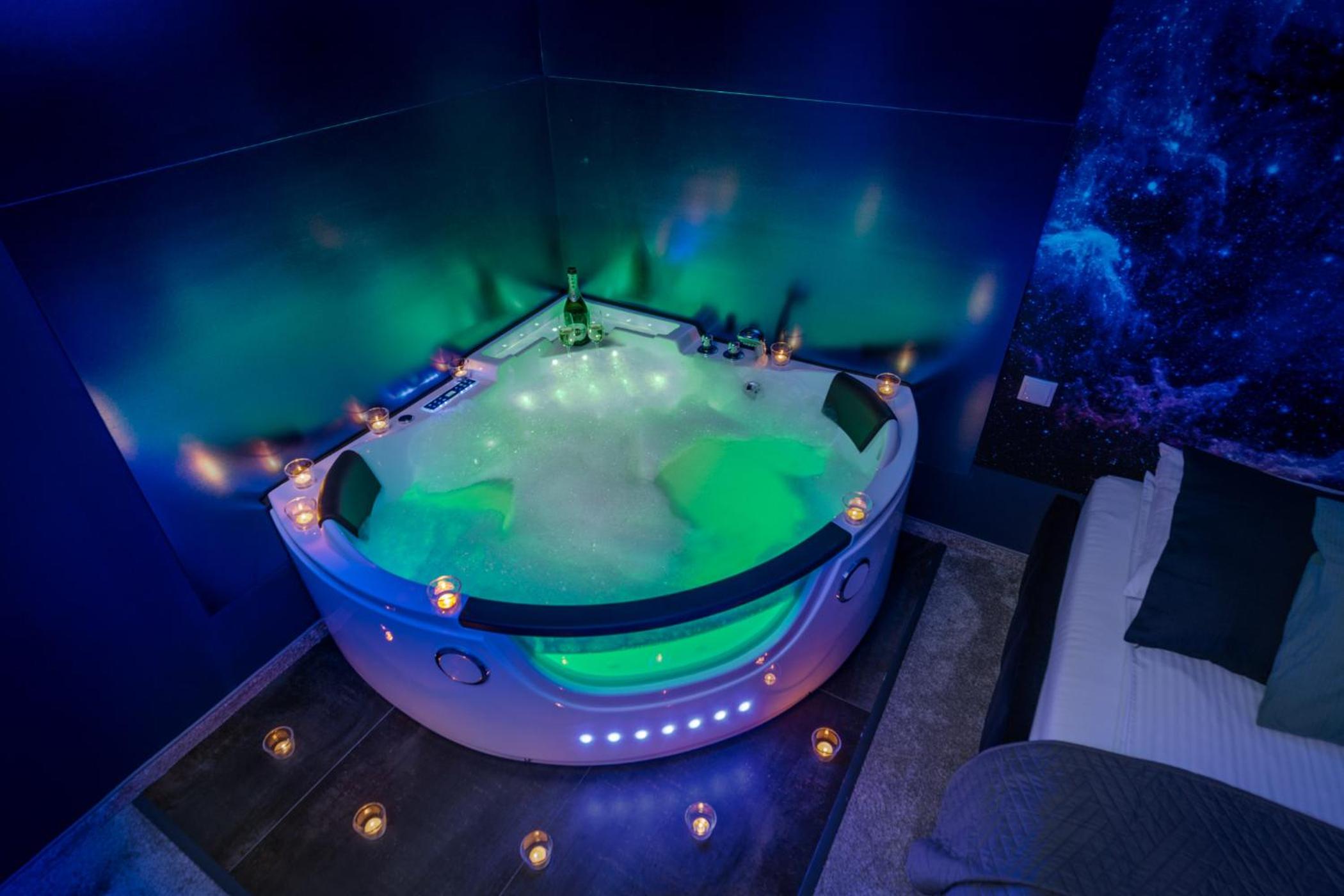 Jacuzzi