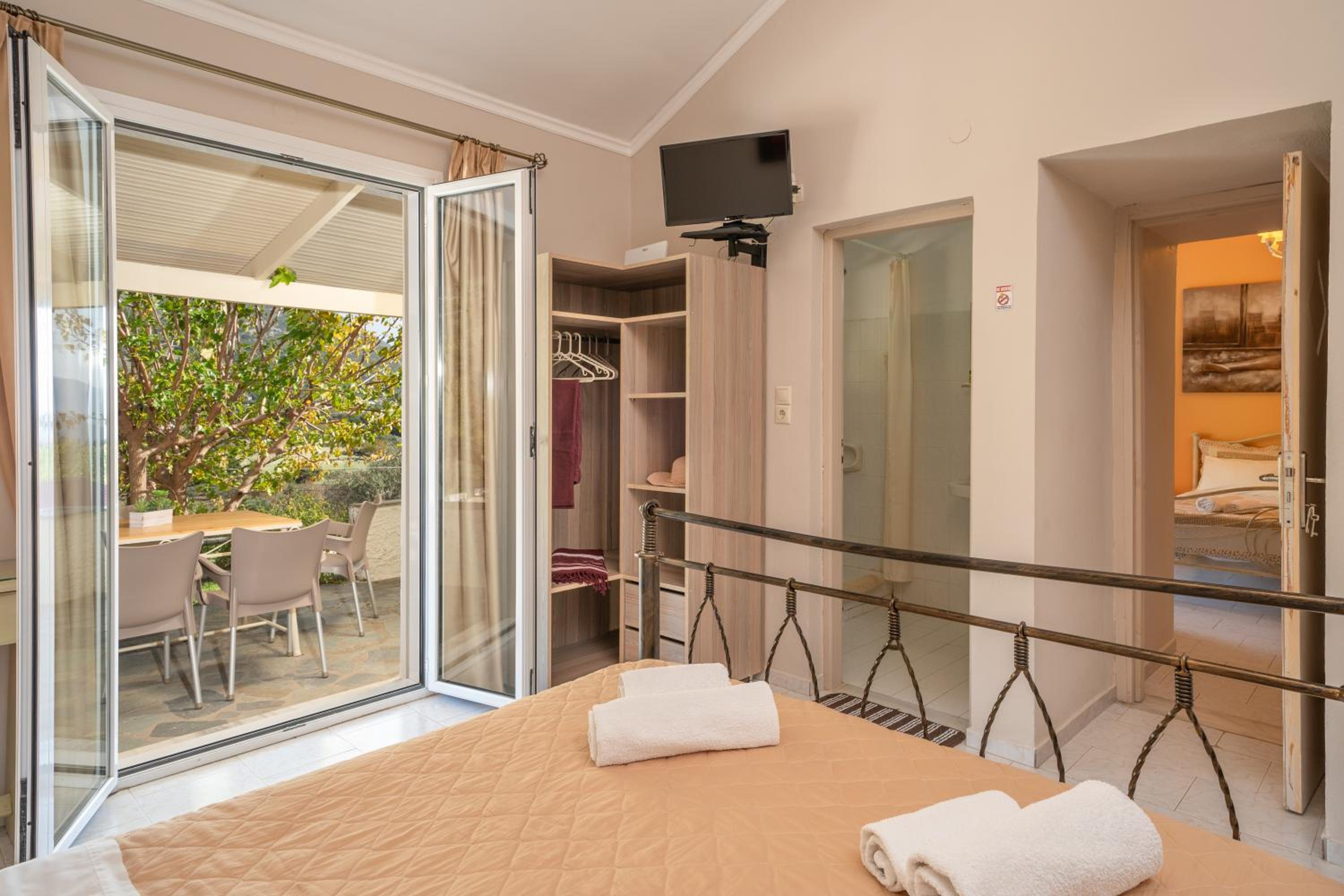 Minas Apartments