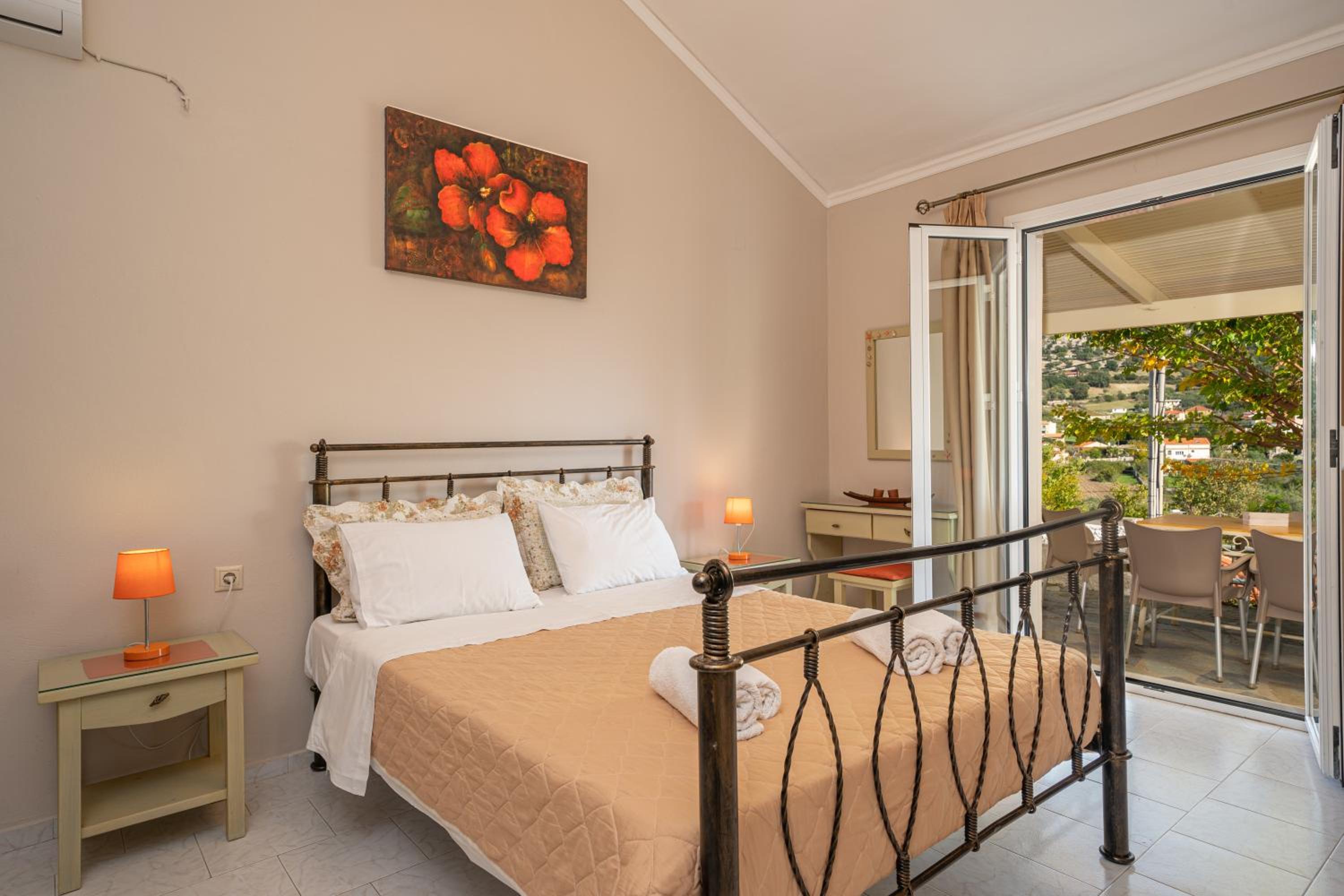 Minas Apartments