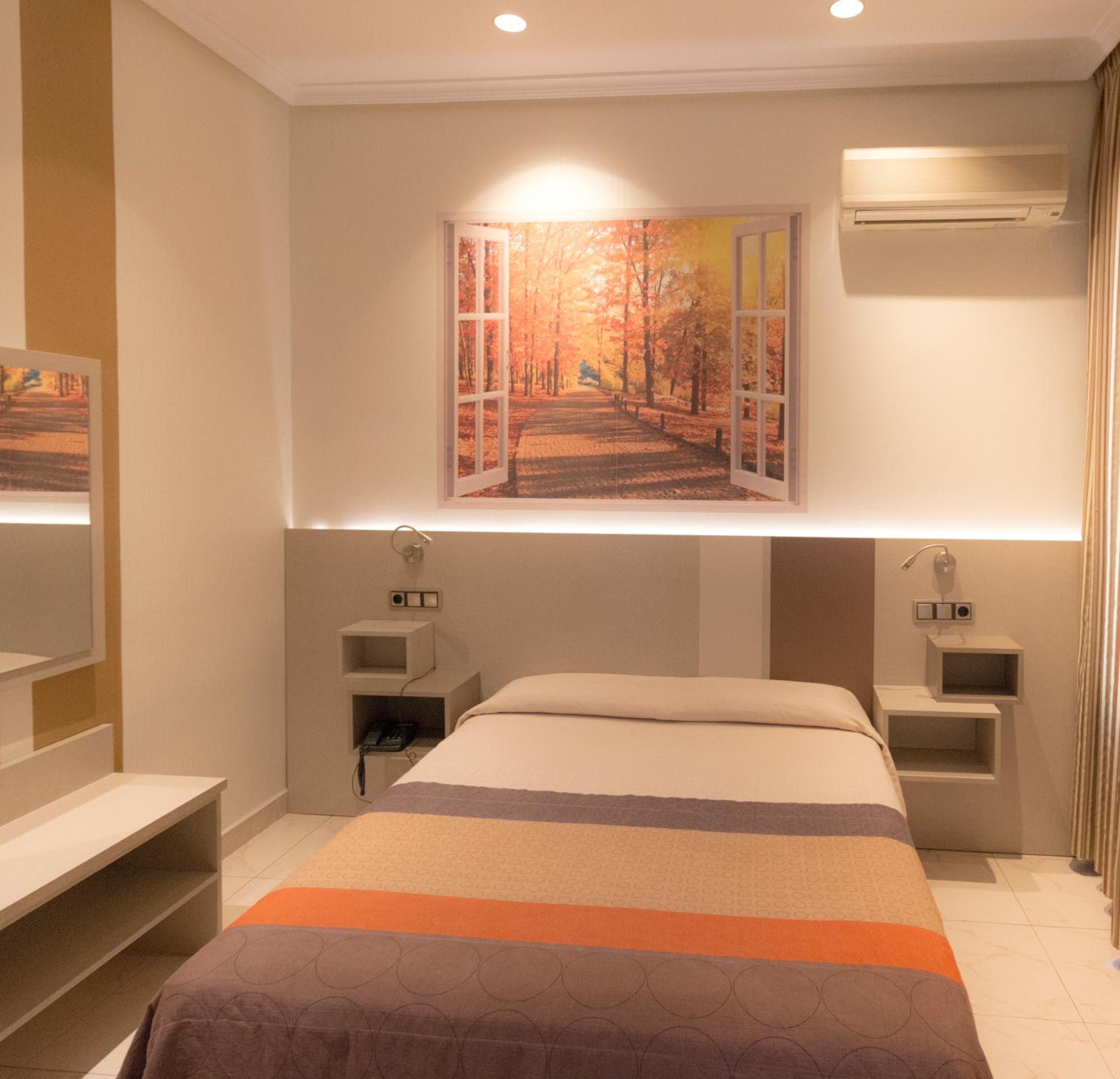 Hostal Atocha Almudena Martín