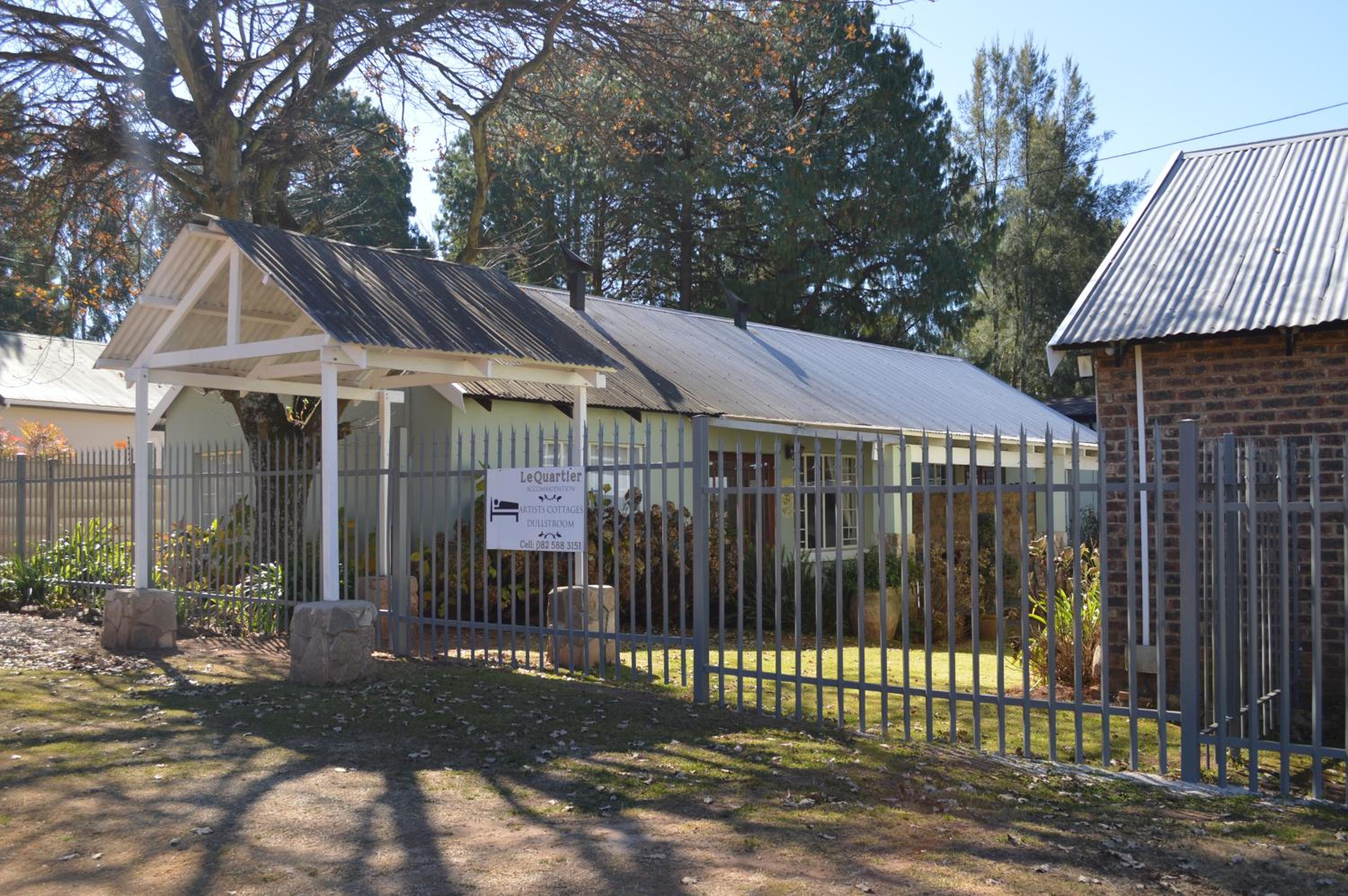 Dullstroom Artist Cottages view 2