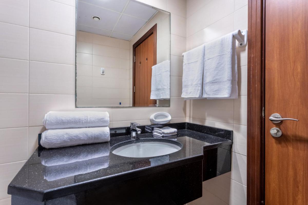 Live spacious 3BR apartment all En Suite & Balcony