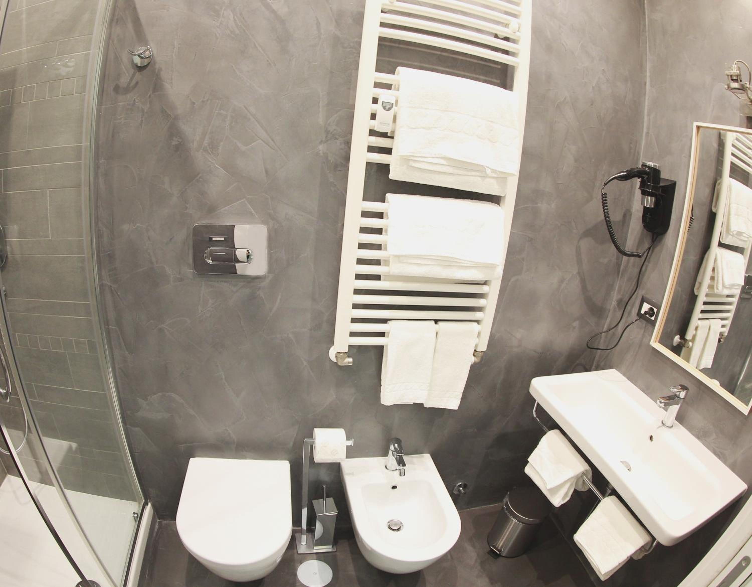 WE LOVE ROMA Guest House