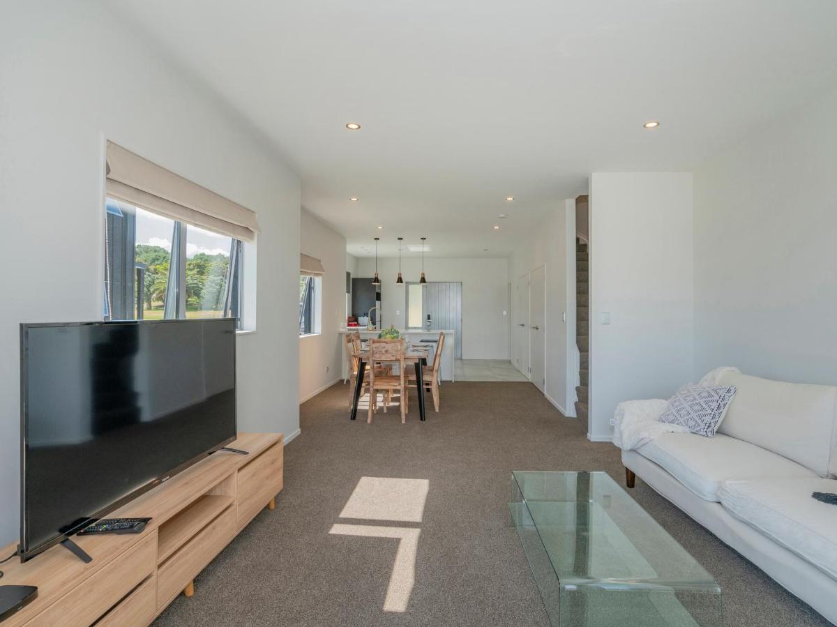 Matarangi Villas - Matarangi Holiday Home view 4