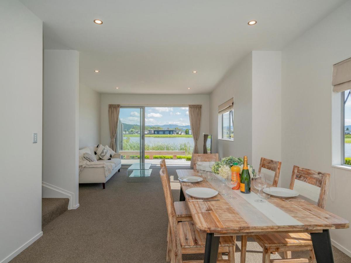 Matarangi Villas - Matarangi Holiday Home view 5