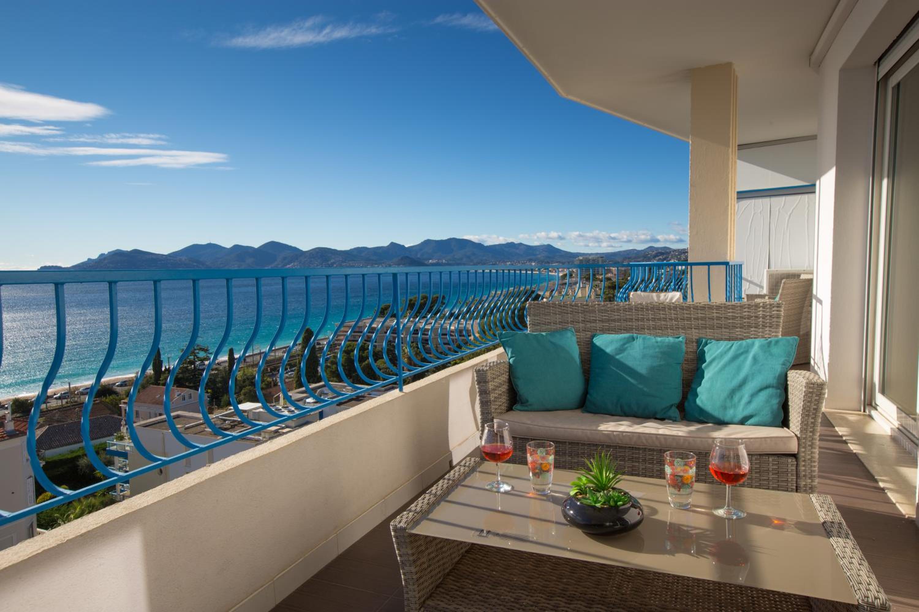 Western Cannes - Panoramic View view 2