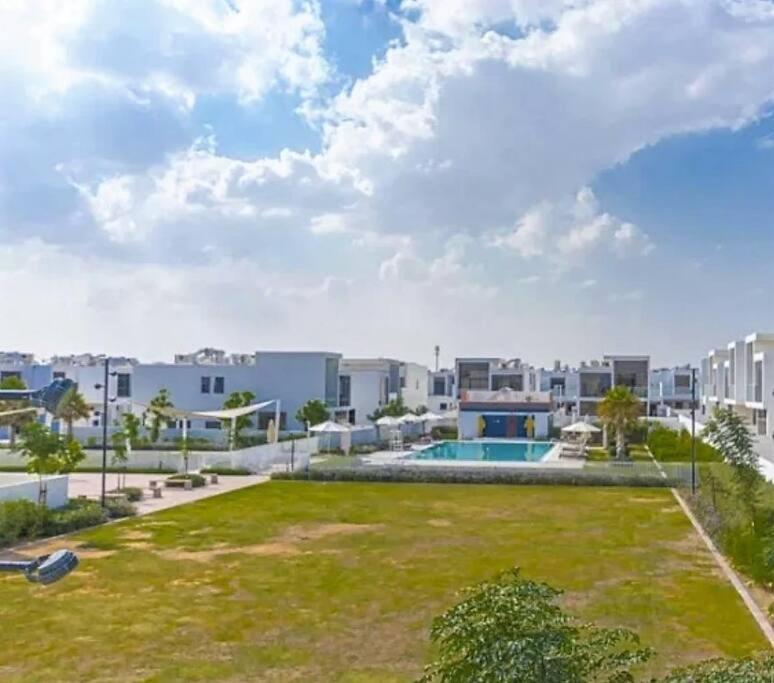 Upgraded spacious 3BR+Maid Villa