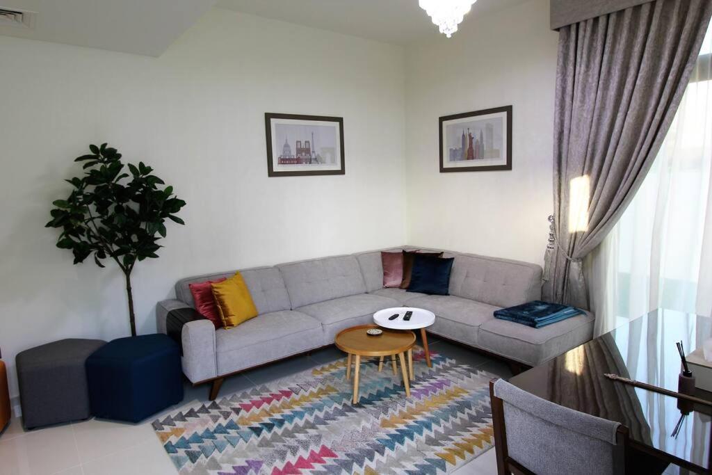 Upgraded spacious 3BR+Maid Villa