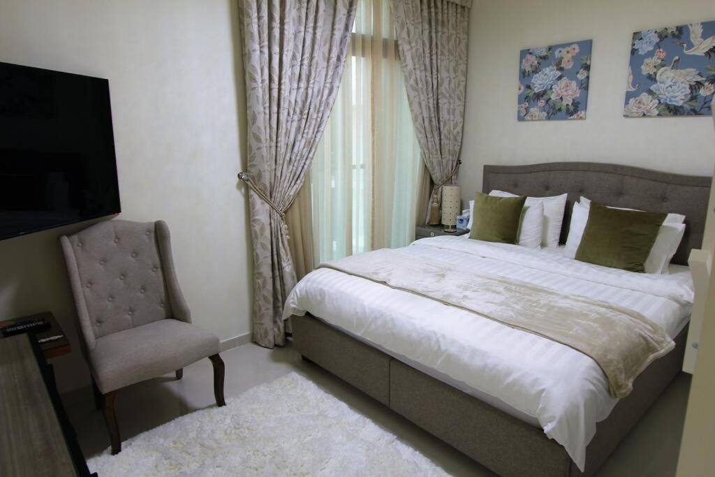 Upgraded spacious 3BR+Maid Villa
