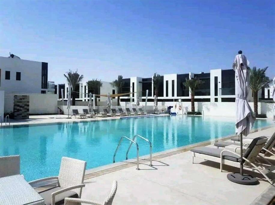 Upgraded spacious 3BR+Maid Villa
