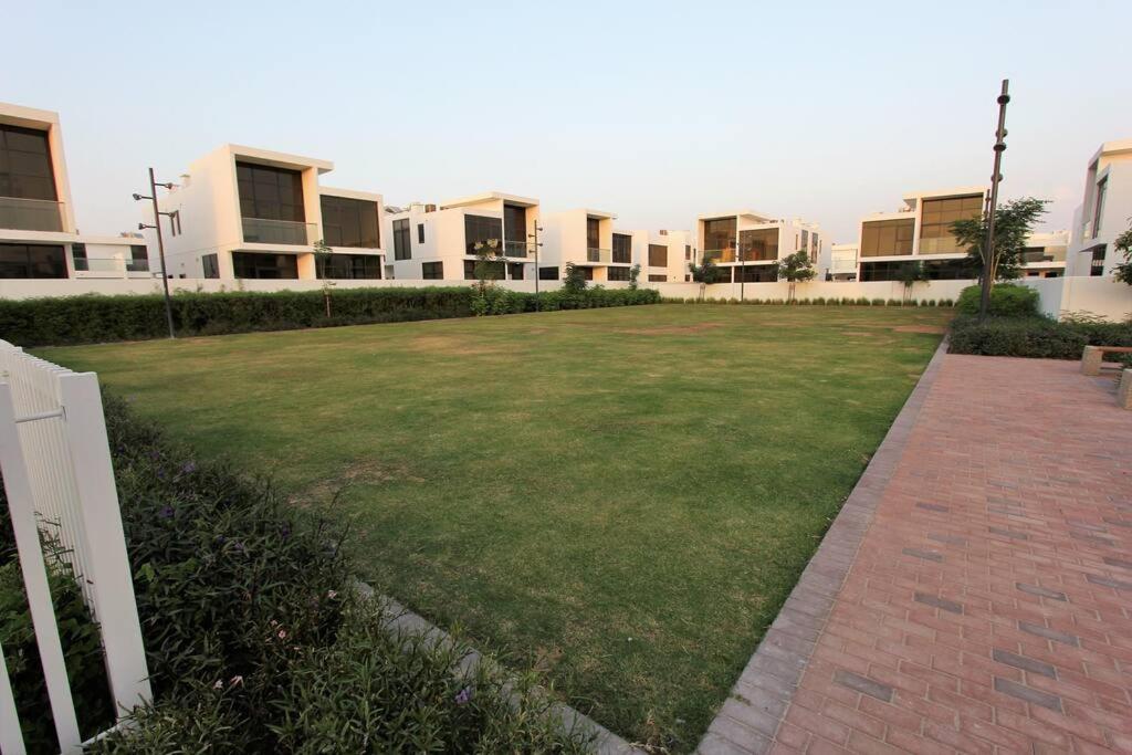 Upgraded spacious 3BR+Maid Villa