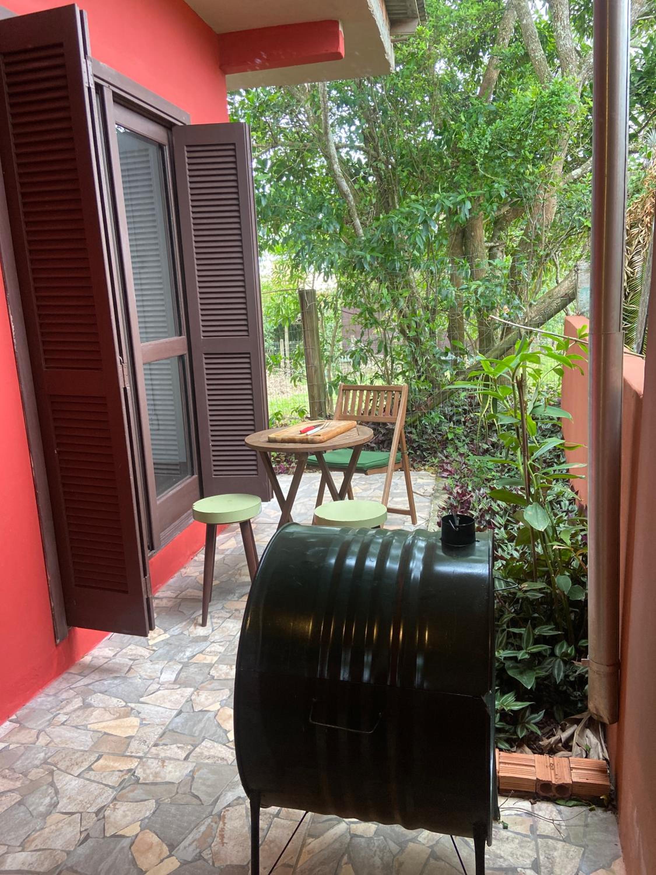 Casa Solana - confortável, em rua calma, no centro do Rosa