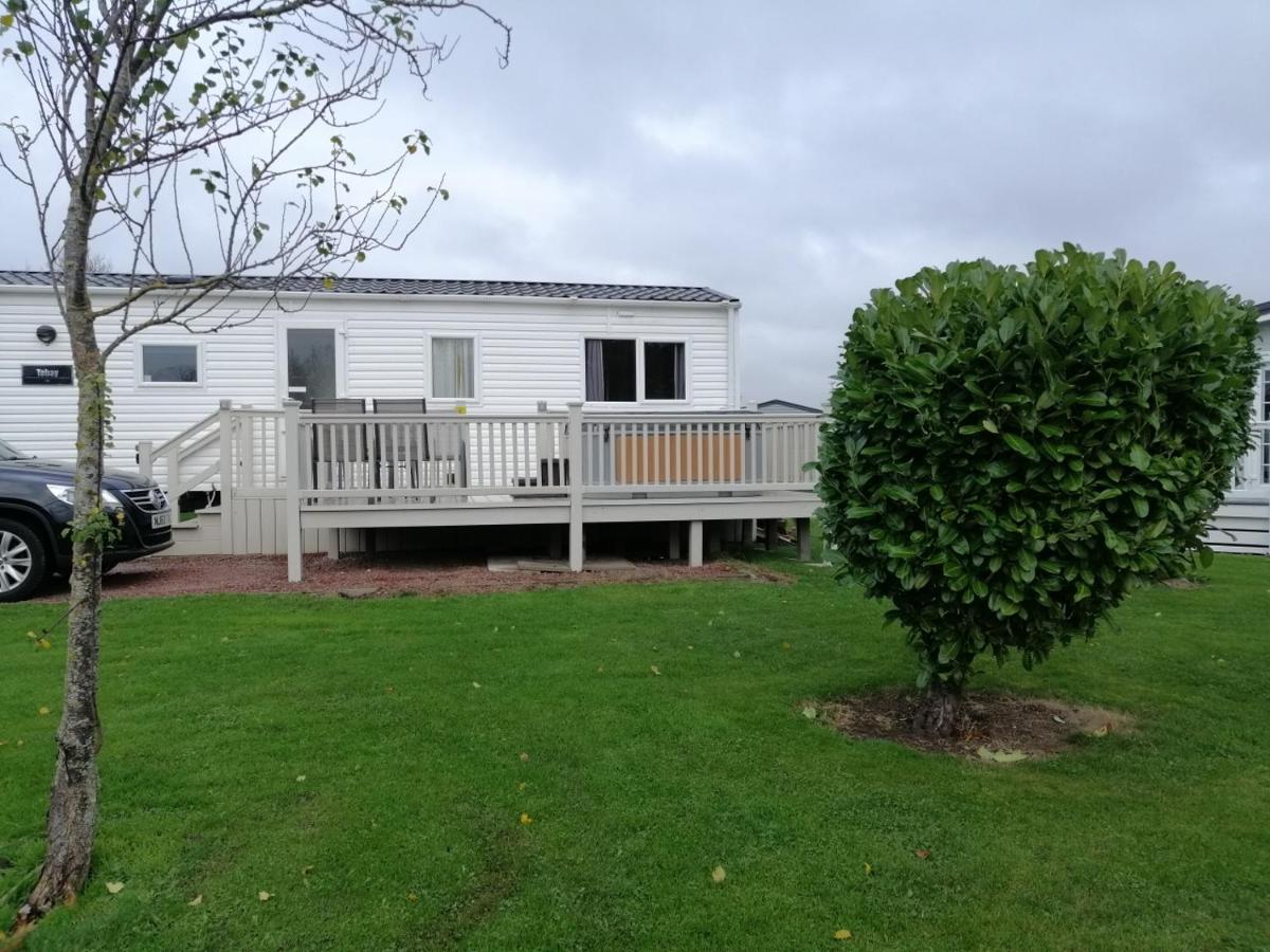 3 bed Retreat with Hot Tub view 5
