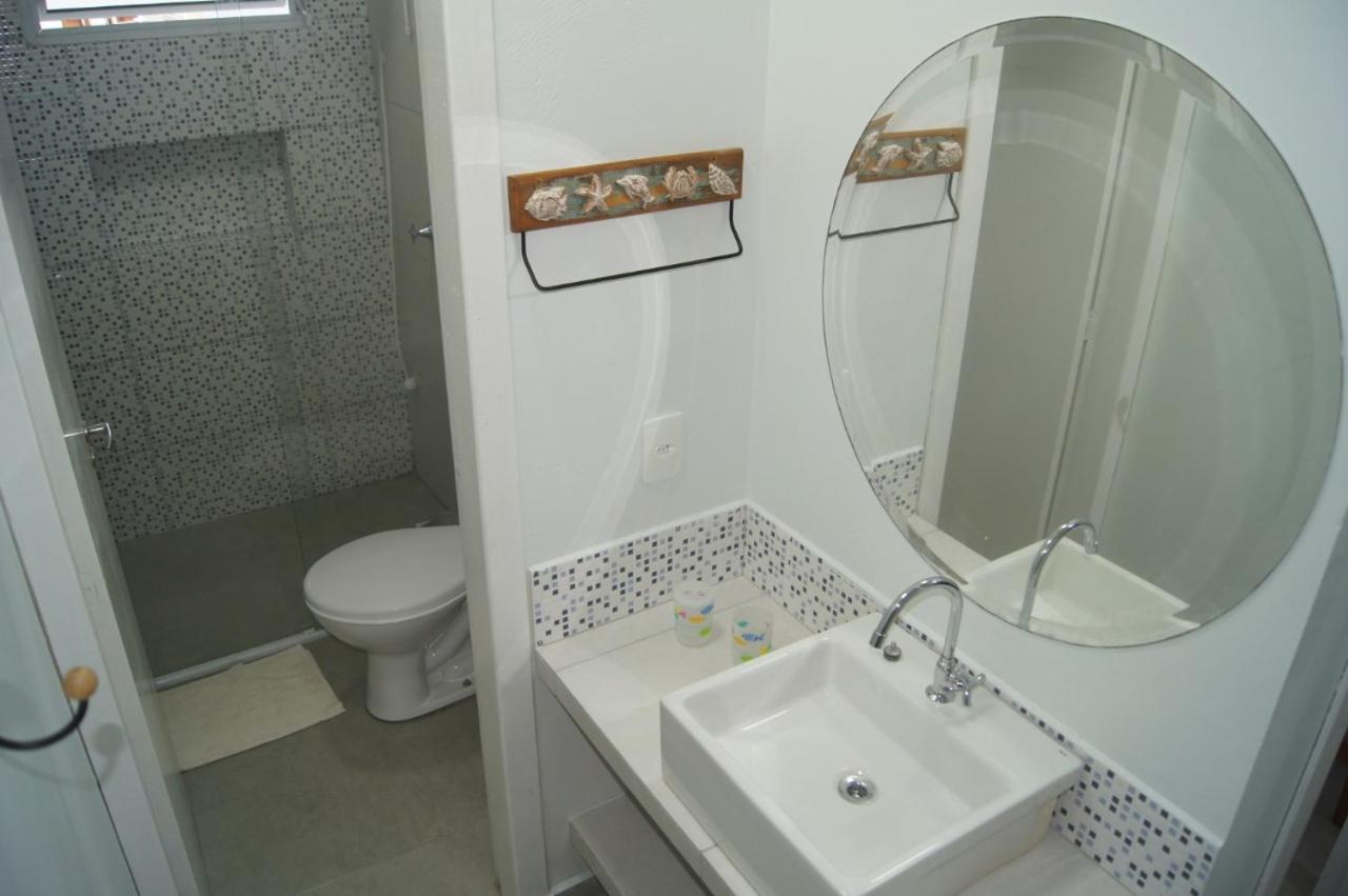 Casa com 2 quartos à 200 m da da praia c/ churrasqueira
