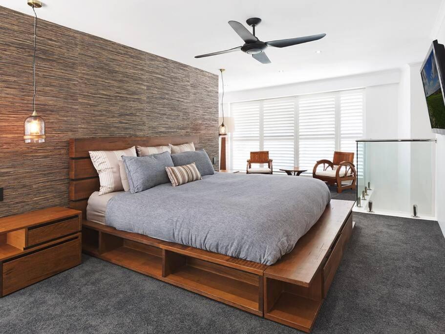 Diamond Beach 165