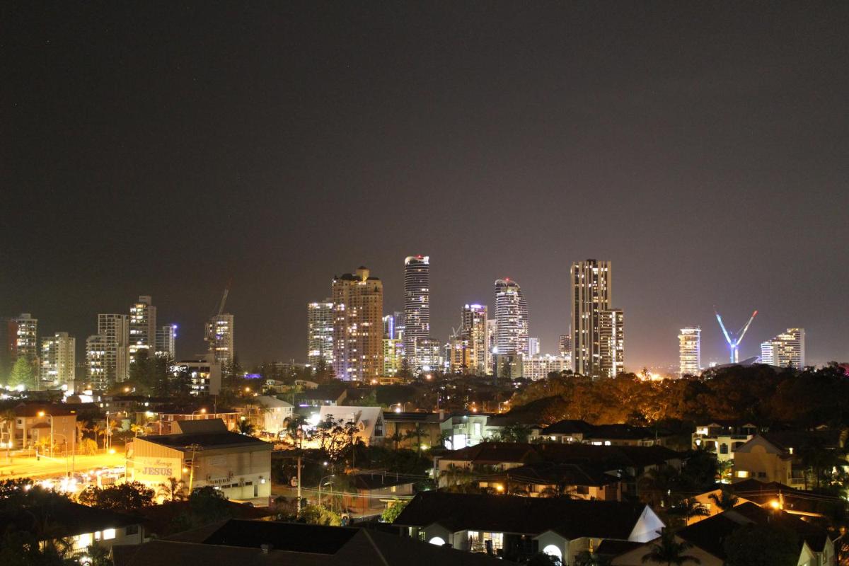 Serenity Surfers Paradise view 3