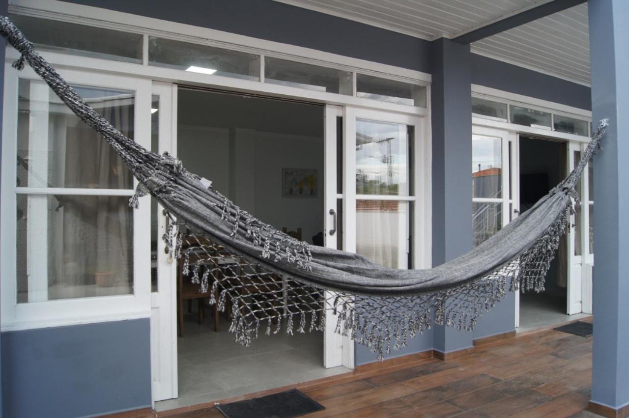 Casa com 2 quartos à 200 m da da praia c/ churrasqueira