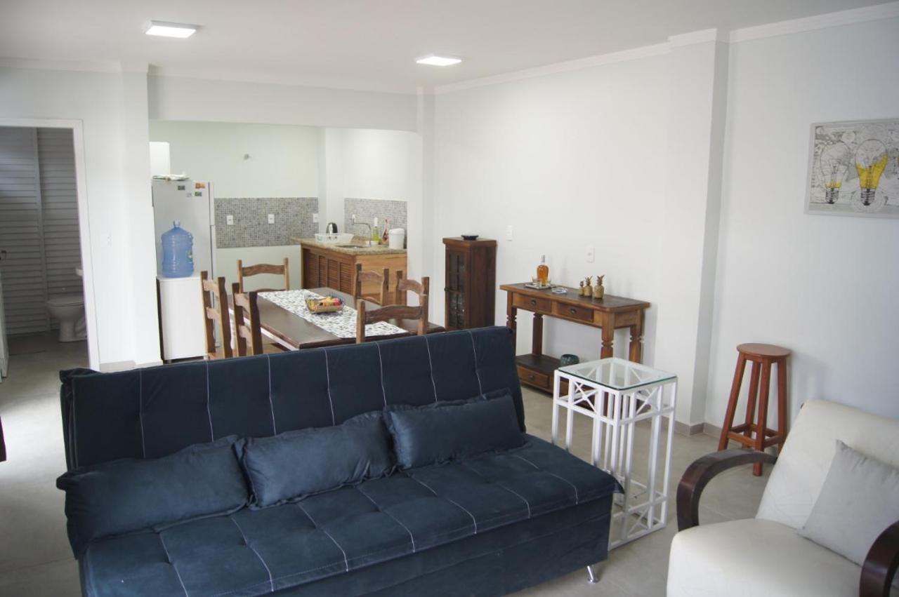 Casa com 2 quartos à 200 m da da praia c/ churrasqueira