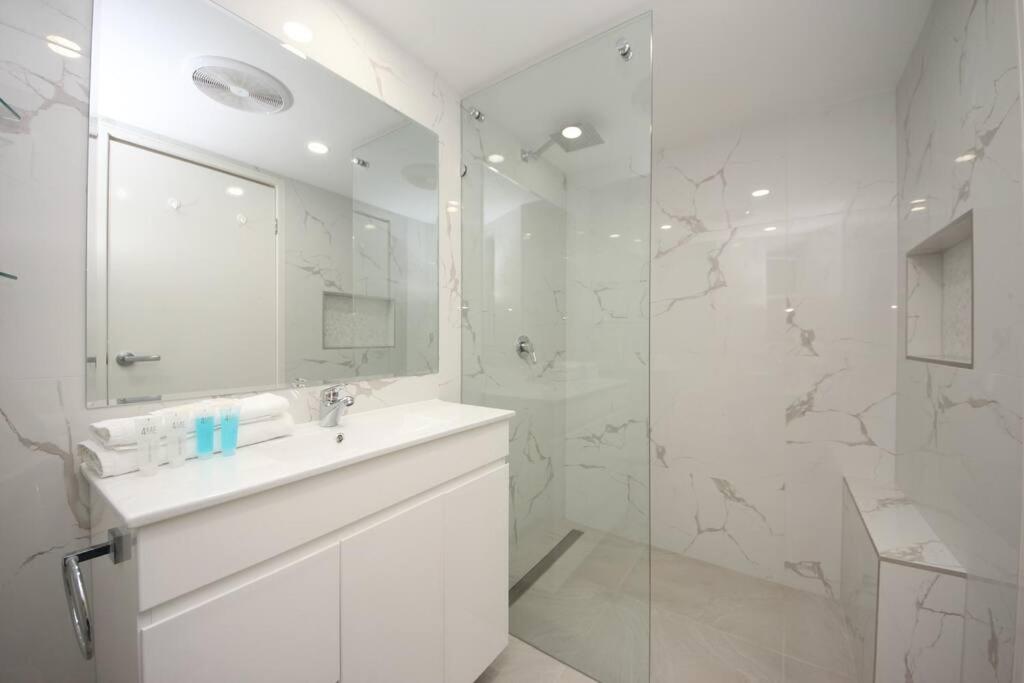 Diamond Beach 24