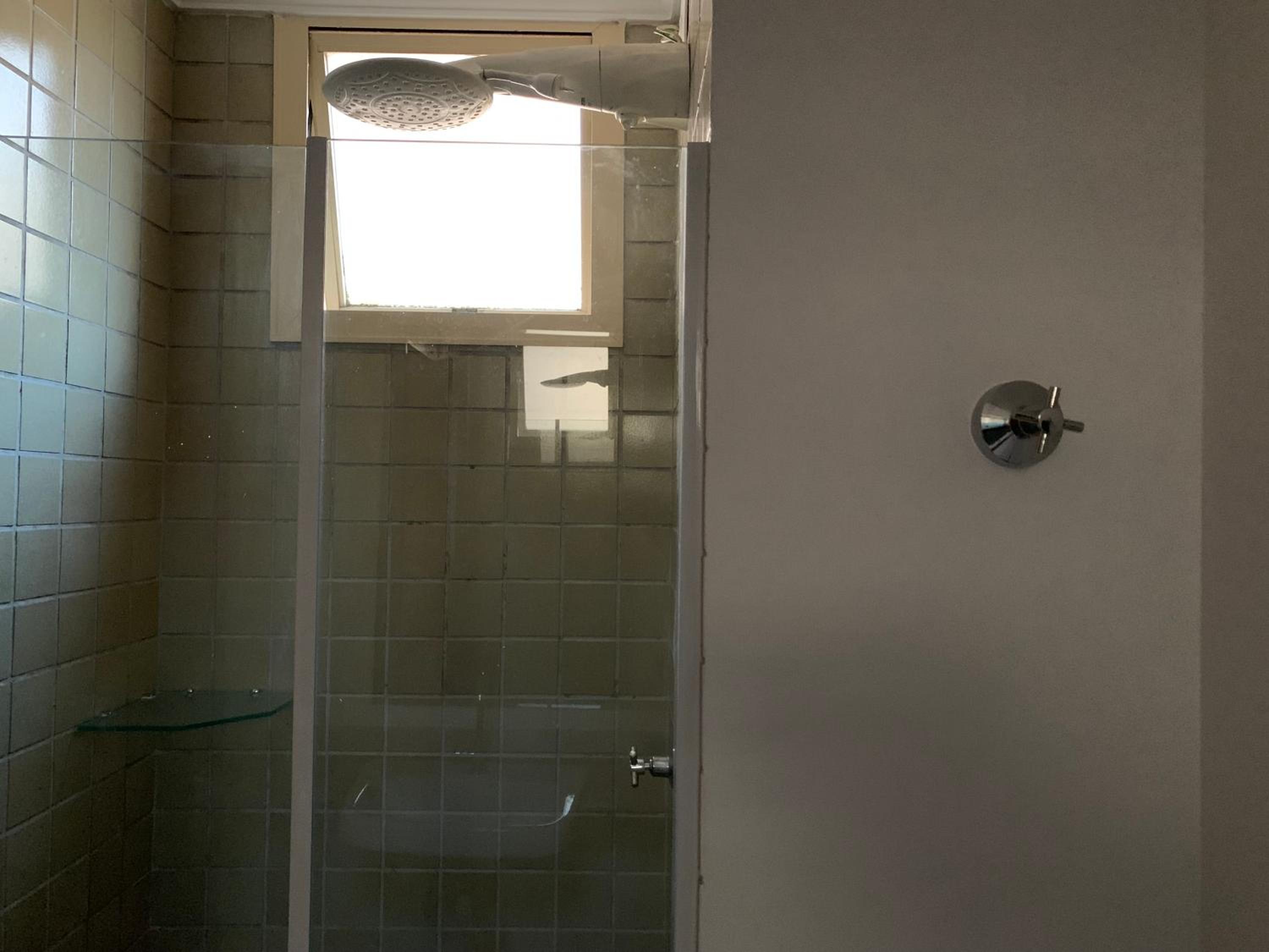 Apartamento Enseada, apartamento en Guarujá — bathroom