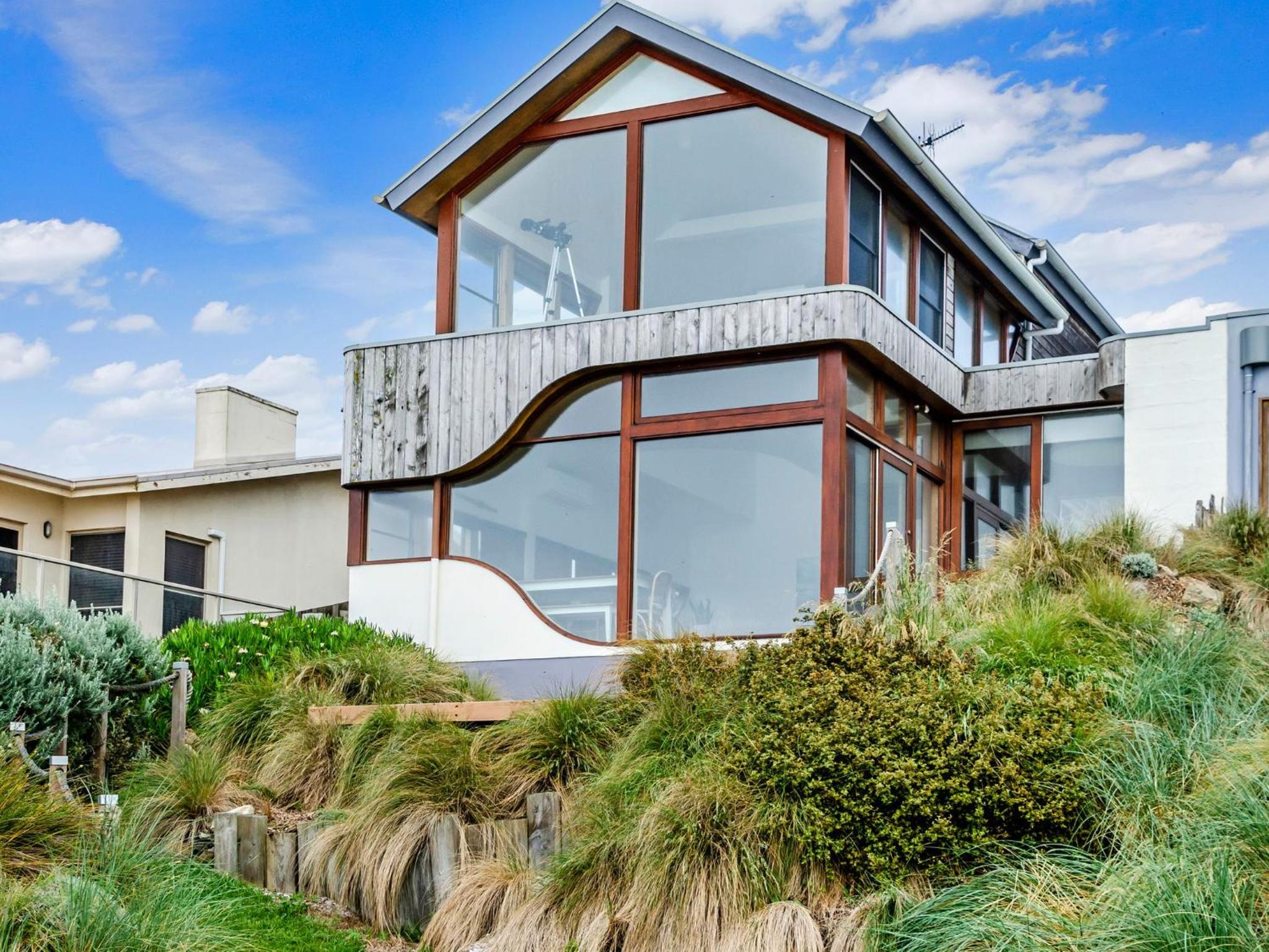 Nautica