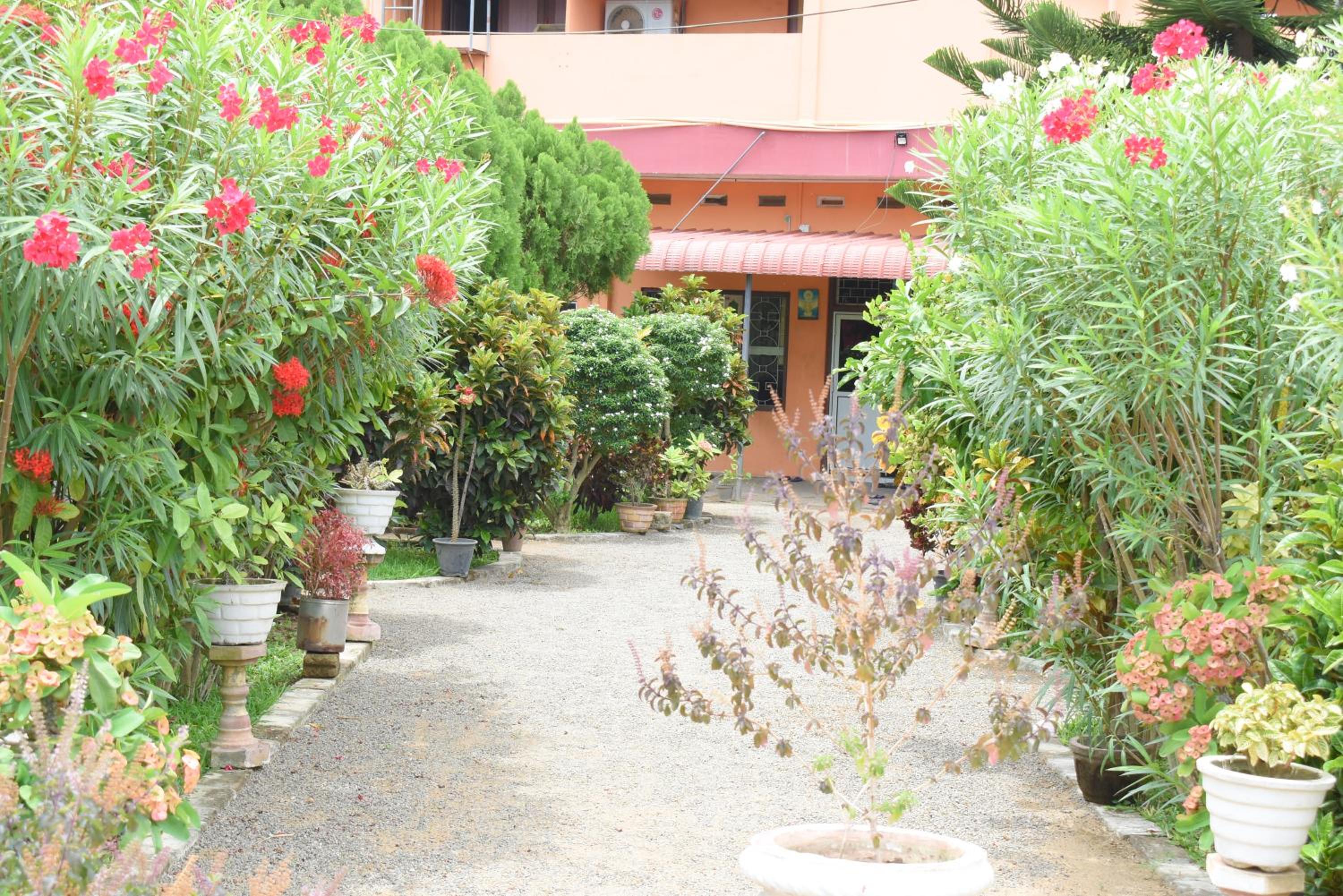 AKR Hotel Kilinochchi, photo 8