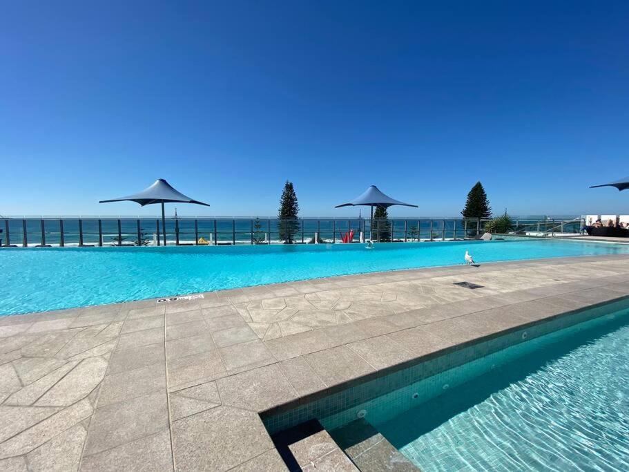 Beachfront Luxury in Soul Surfers Paradise 9th