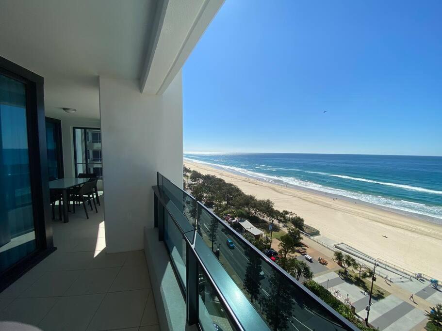 Beachfront Luxury in Soul Surfers Paradise 9th