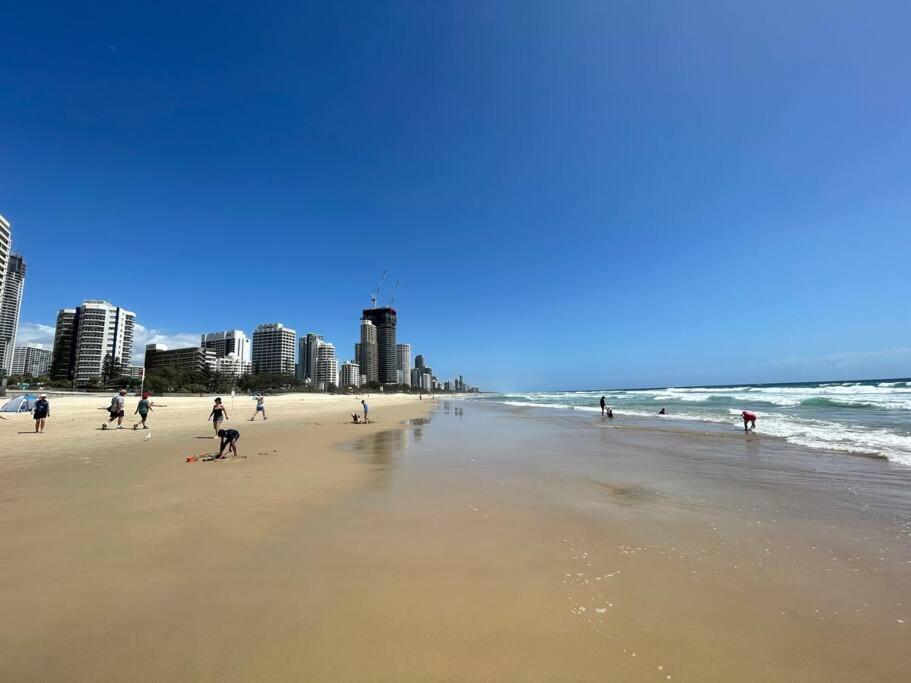 Beachfront Luxury in Soul Surfers Paradise 9th