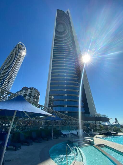 Beachfront Luxury in Soul Surfers Paradise 9th