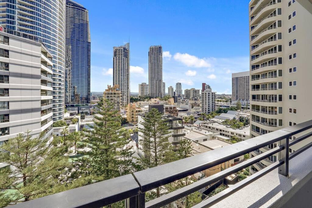 Beachfront Luxury in Soul Surfers Paradise 9th