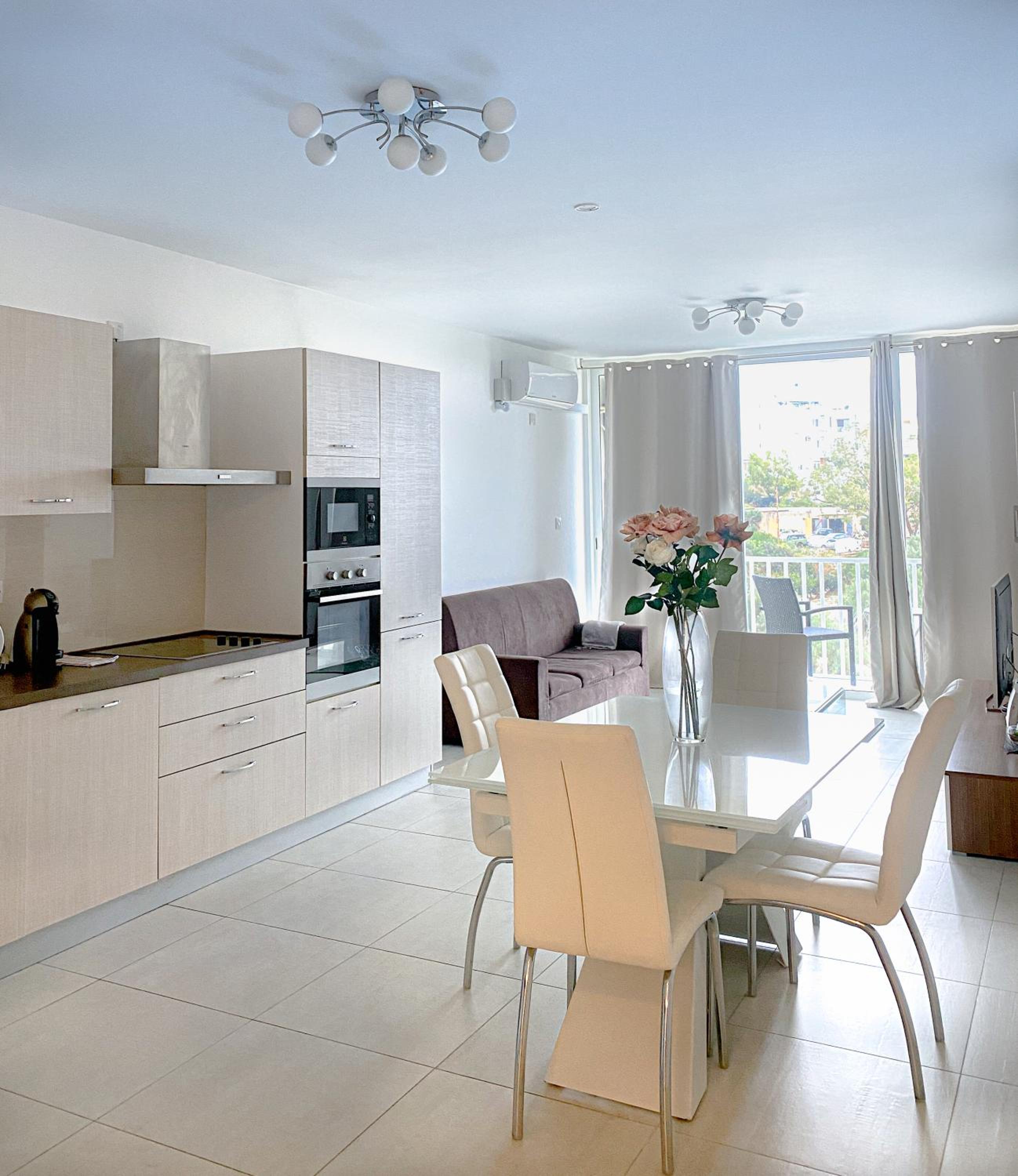 Charming apartment in the heart of St. Julians photo 5