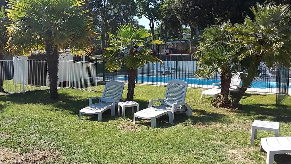 Camping Les Chênes Verts view 2